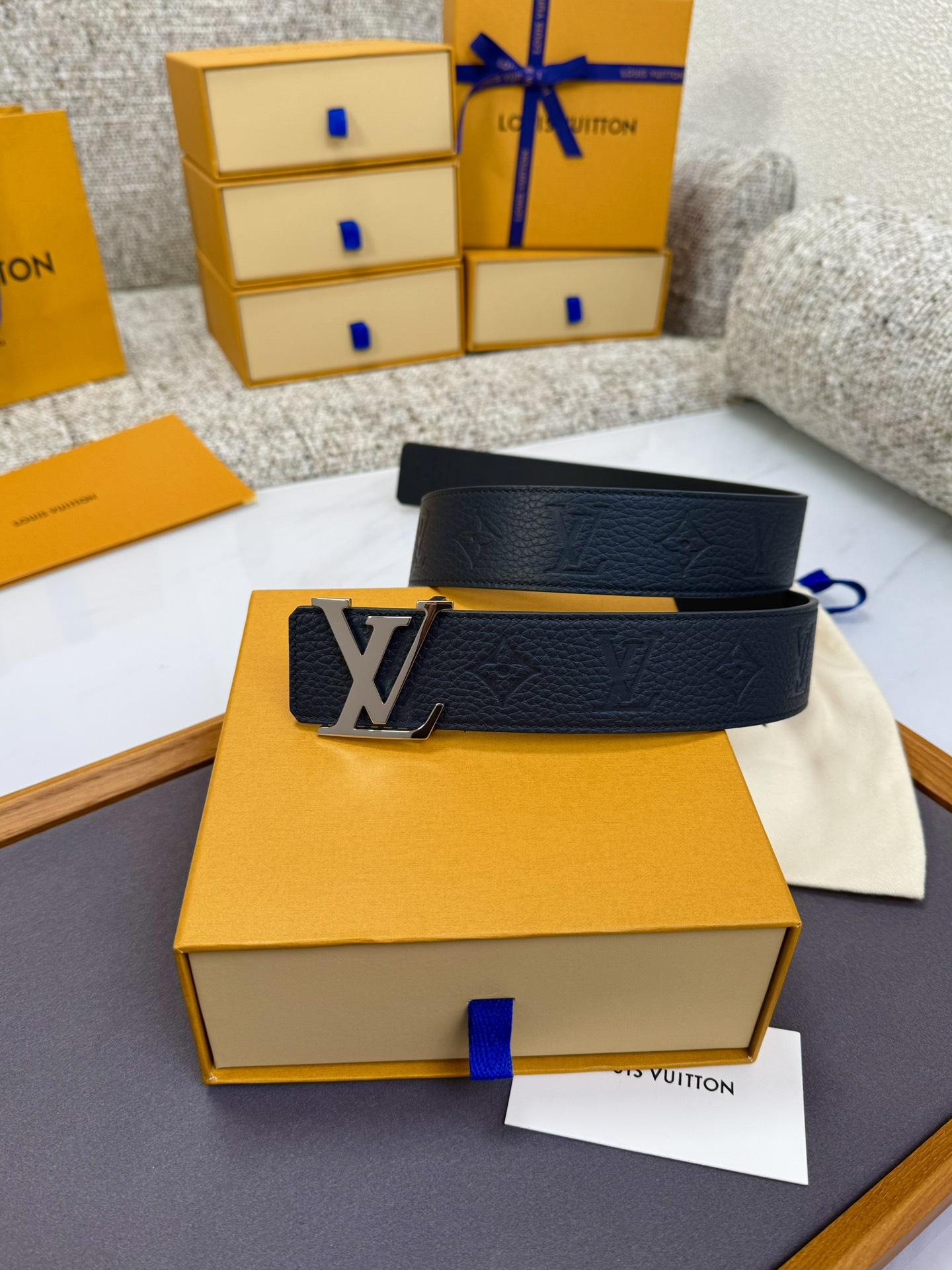 Louis Vuitton LV腰带 系列 原厂五金 精致手工绘边 柔软舒适 宽4.0