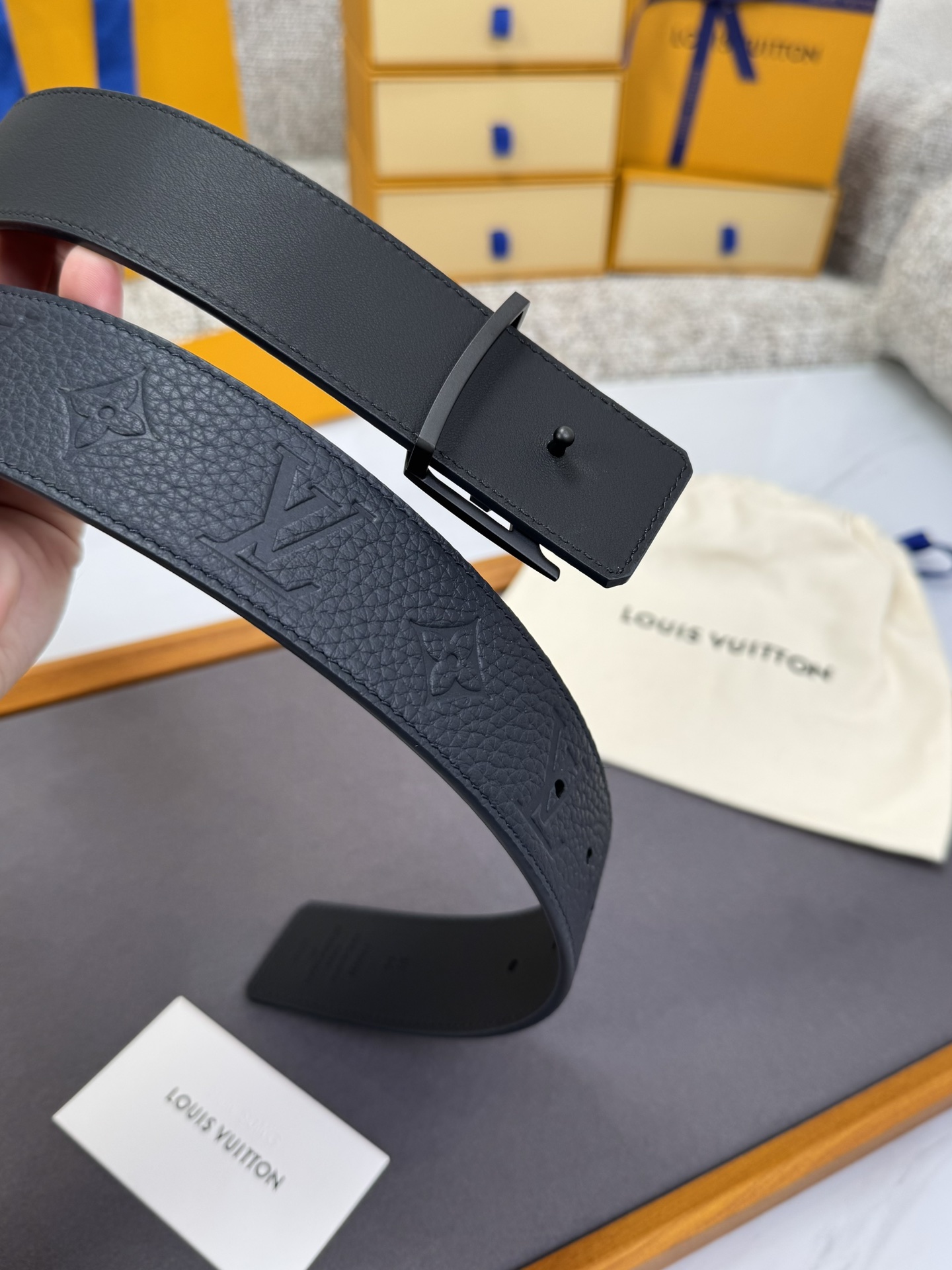 Louis Vuitton LV腰带 系列 原厂五金 精致手工绘边 柔软舒适 宽4.0