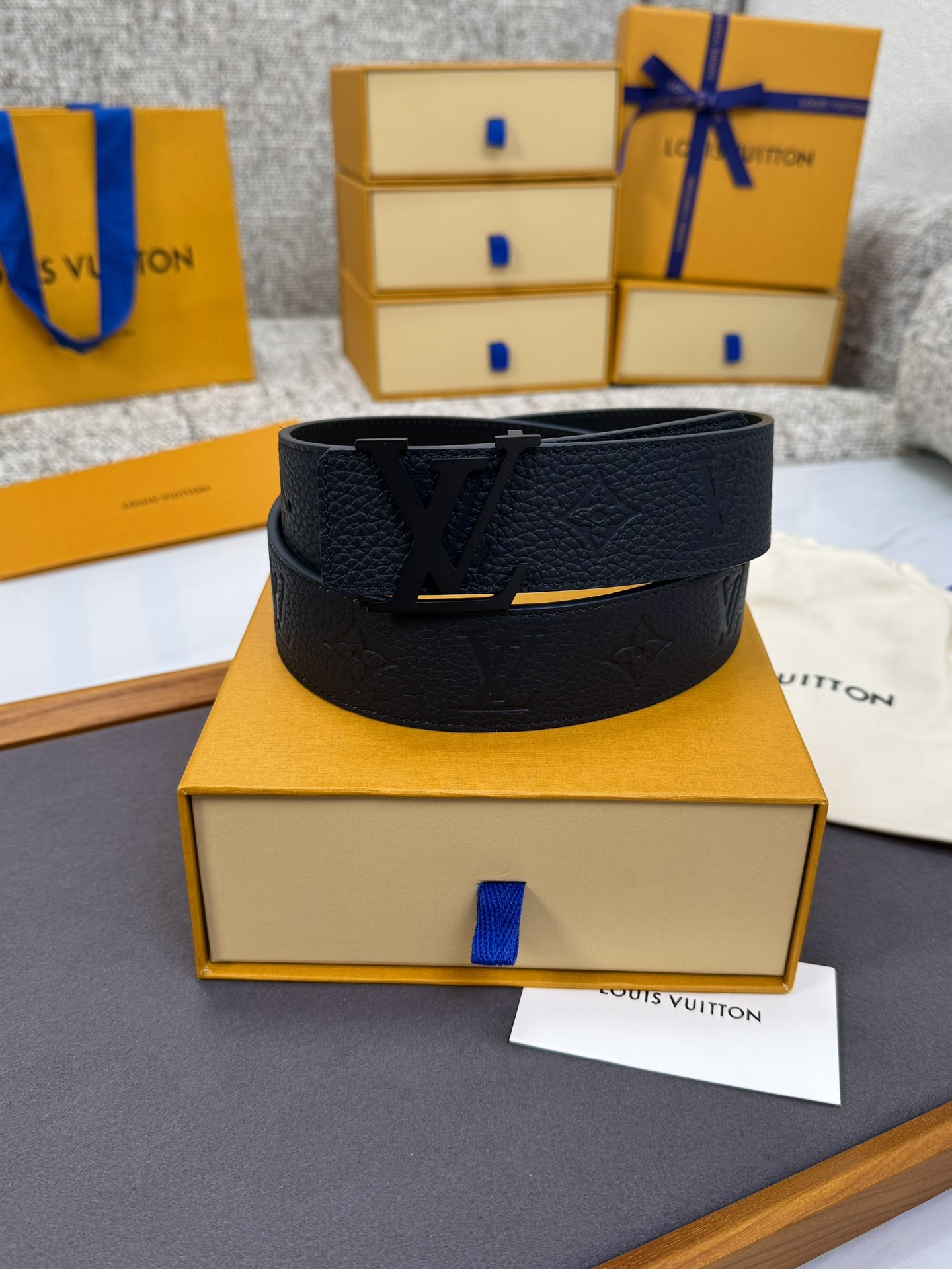 Louis Vuitton LV腰带 系列 原厂五金 精致手工绘边 柔软舒适 宽4.0