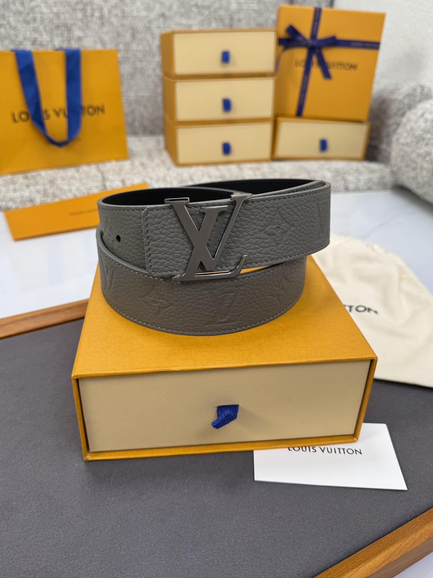 Louis Vuitton LV腰带 系列 原厂五金 精致手工绘边 柔软舒适 宽4.0