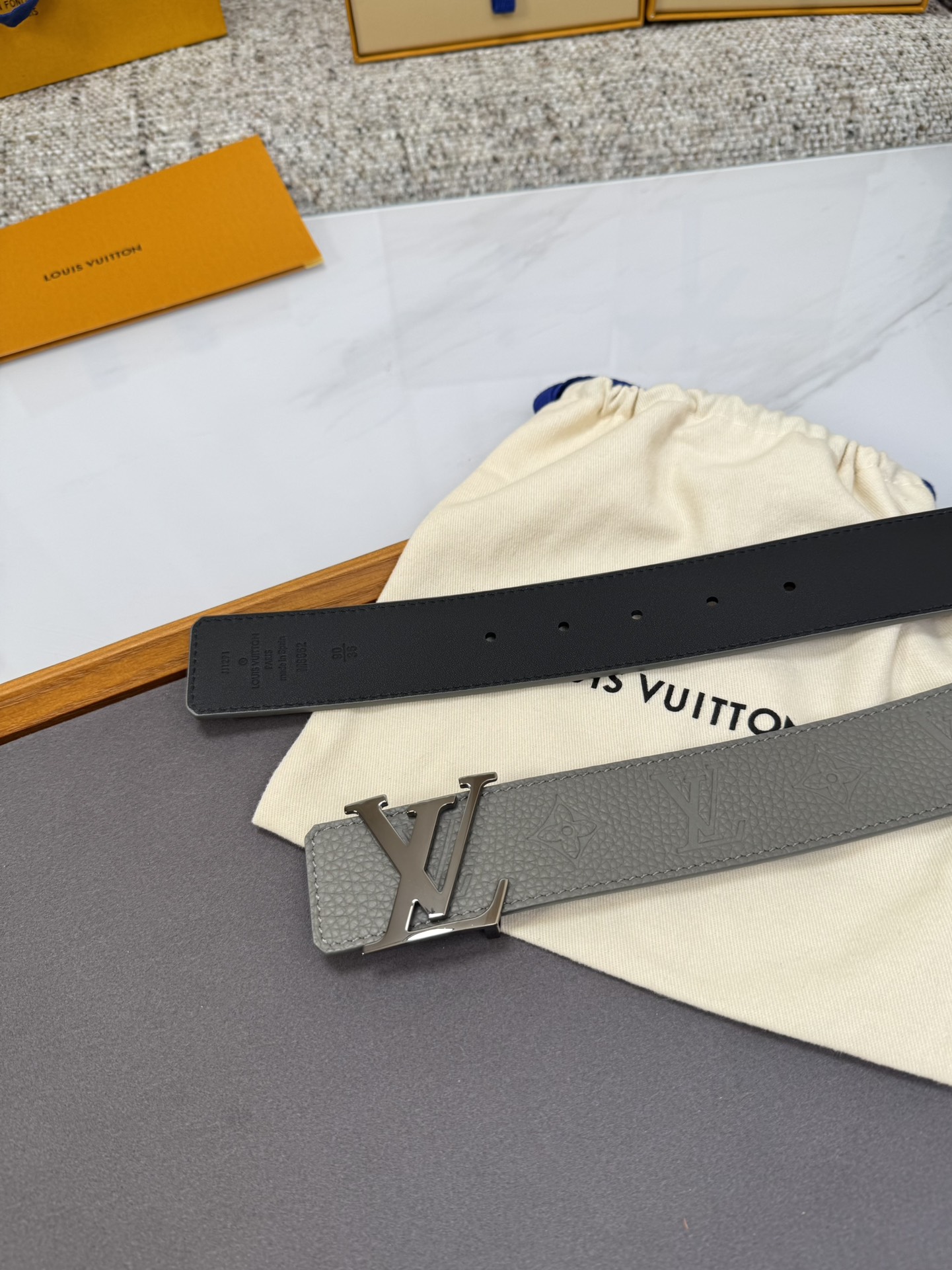 Louis Vuitton LV腰带 系列 原厂五金 精致手工绘边 柔软舒适 宽4.0