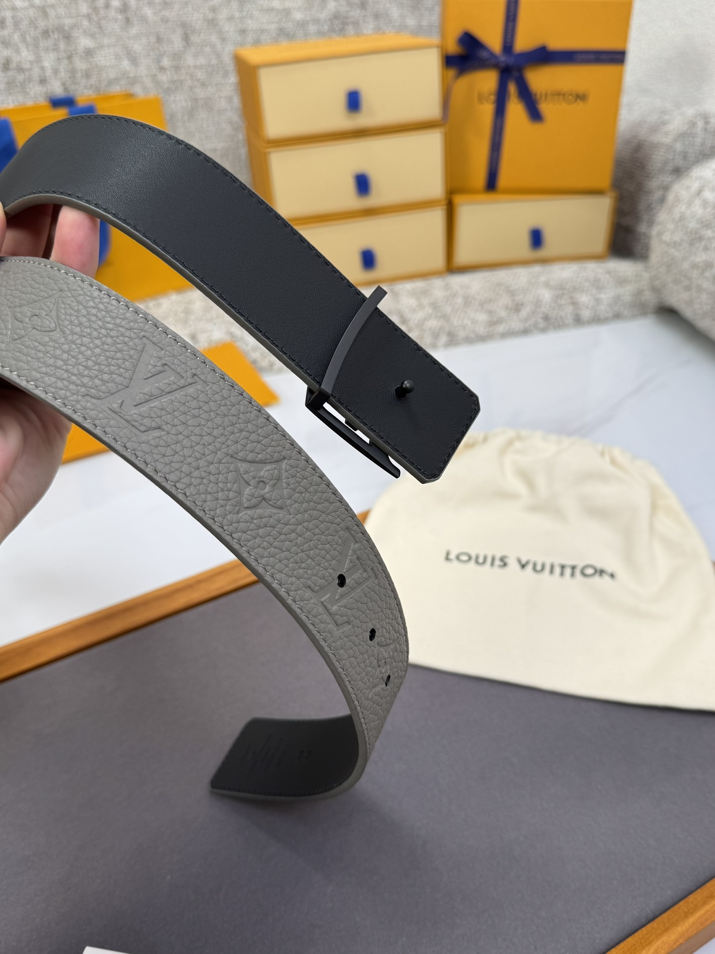 Louis Vuitton LV腰带 系列 原厂五金 精致手工绘边 柔软舒适 宽4.0