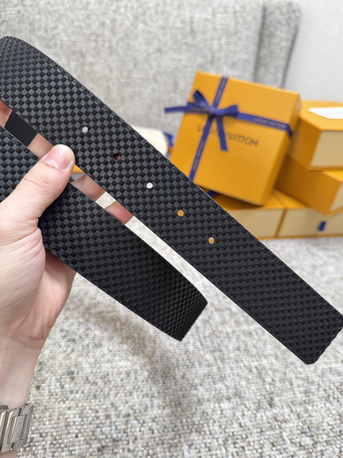 LV.路易 全套包装 宽度 35mm宽度 正品一体铸造五金钢扣 原厂皮料 双面原厂定制进口面料 可送礼自