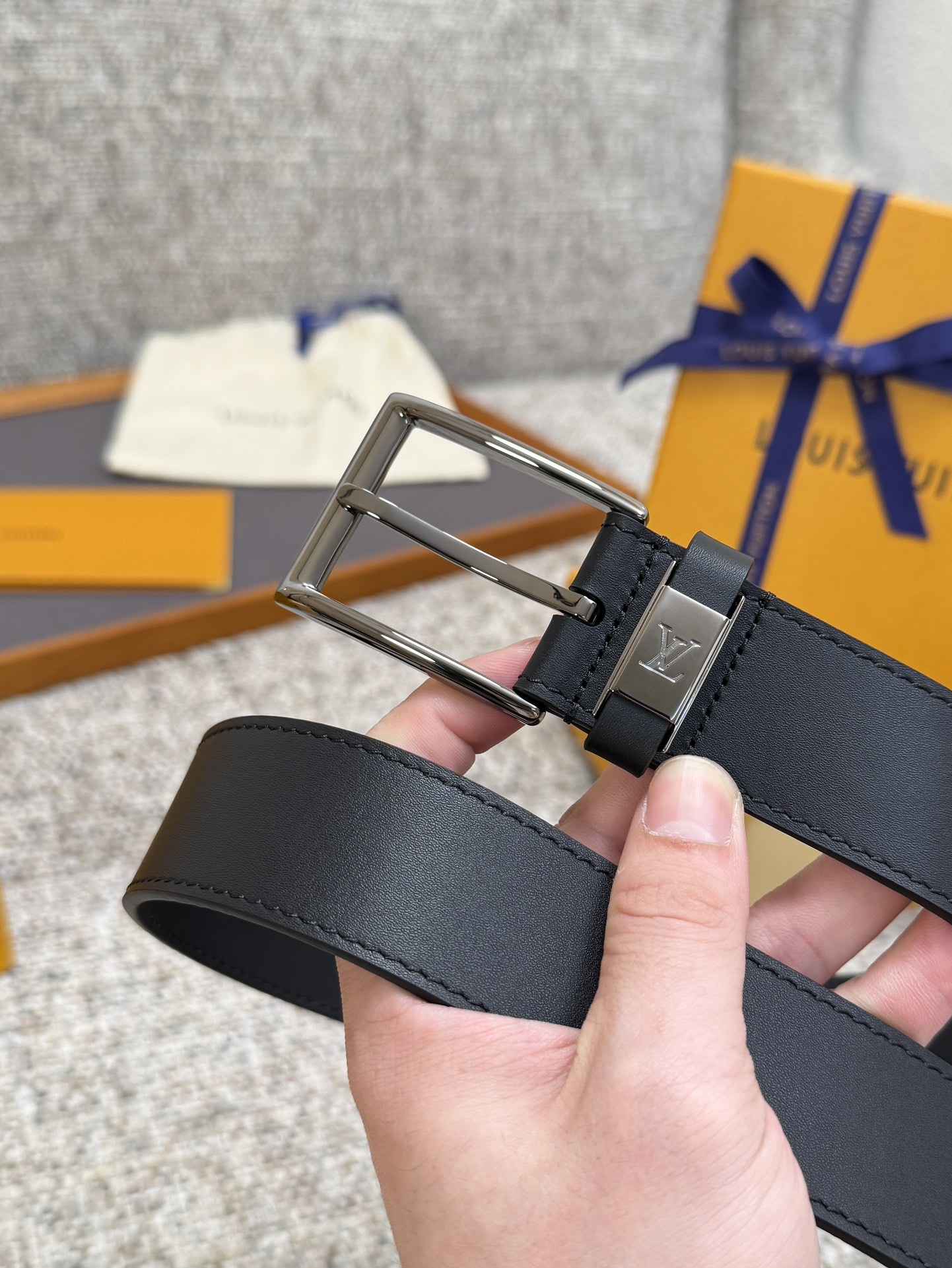 Louis Vuitton LV腰带 系列 原厂五金 精致手工绘边 柔软舒适 宽3.5