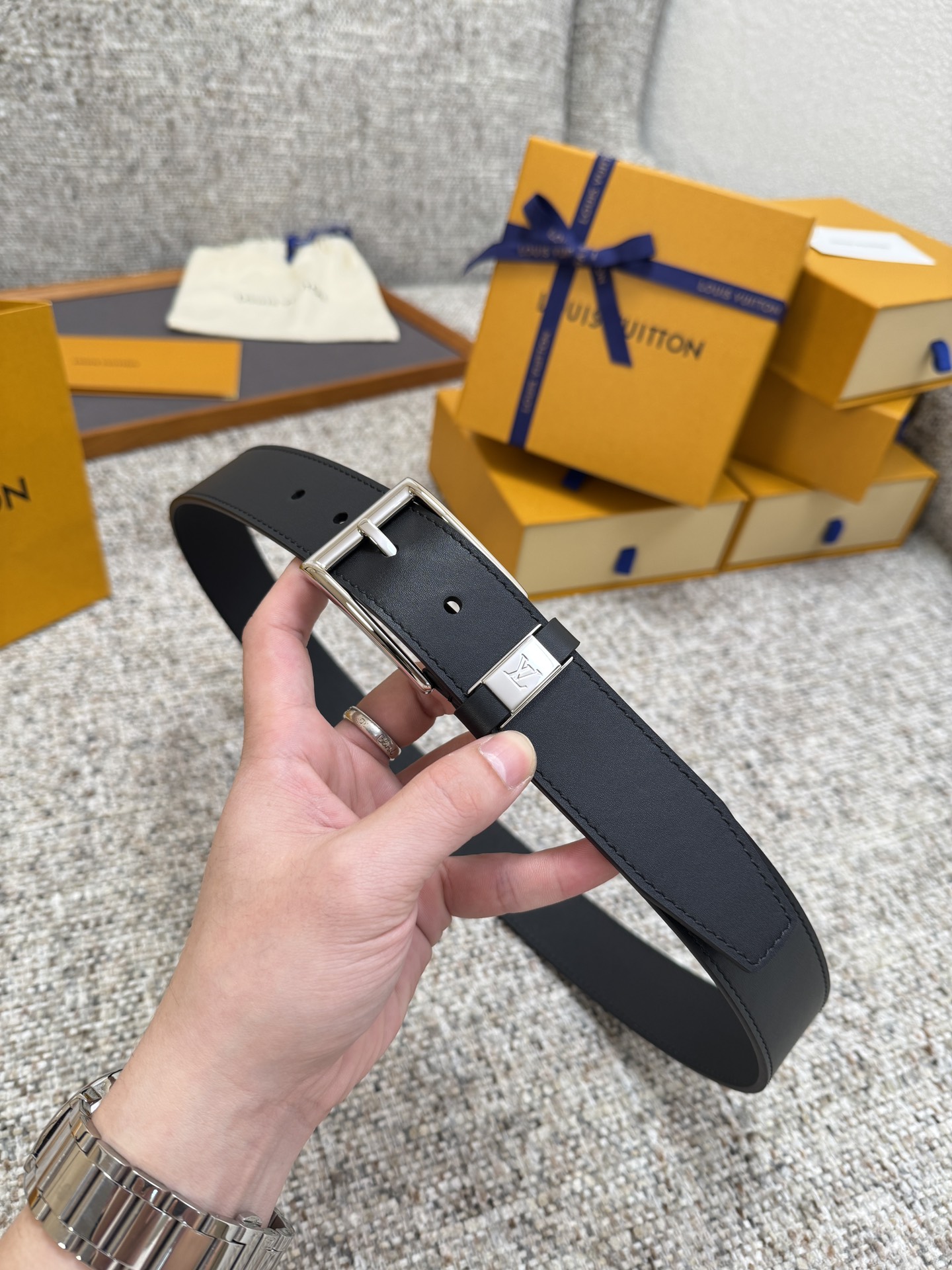 Louis Vuitton LV腰带 系列 原厂五金 精致手工绘边 柔软舒适 宽3.5