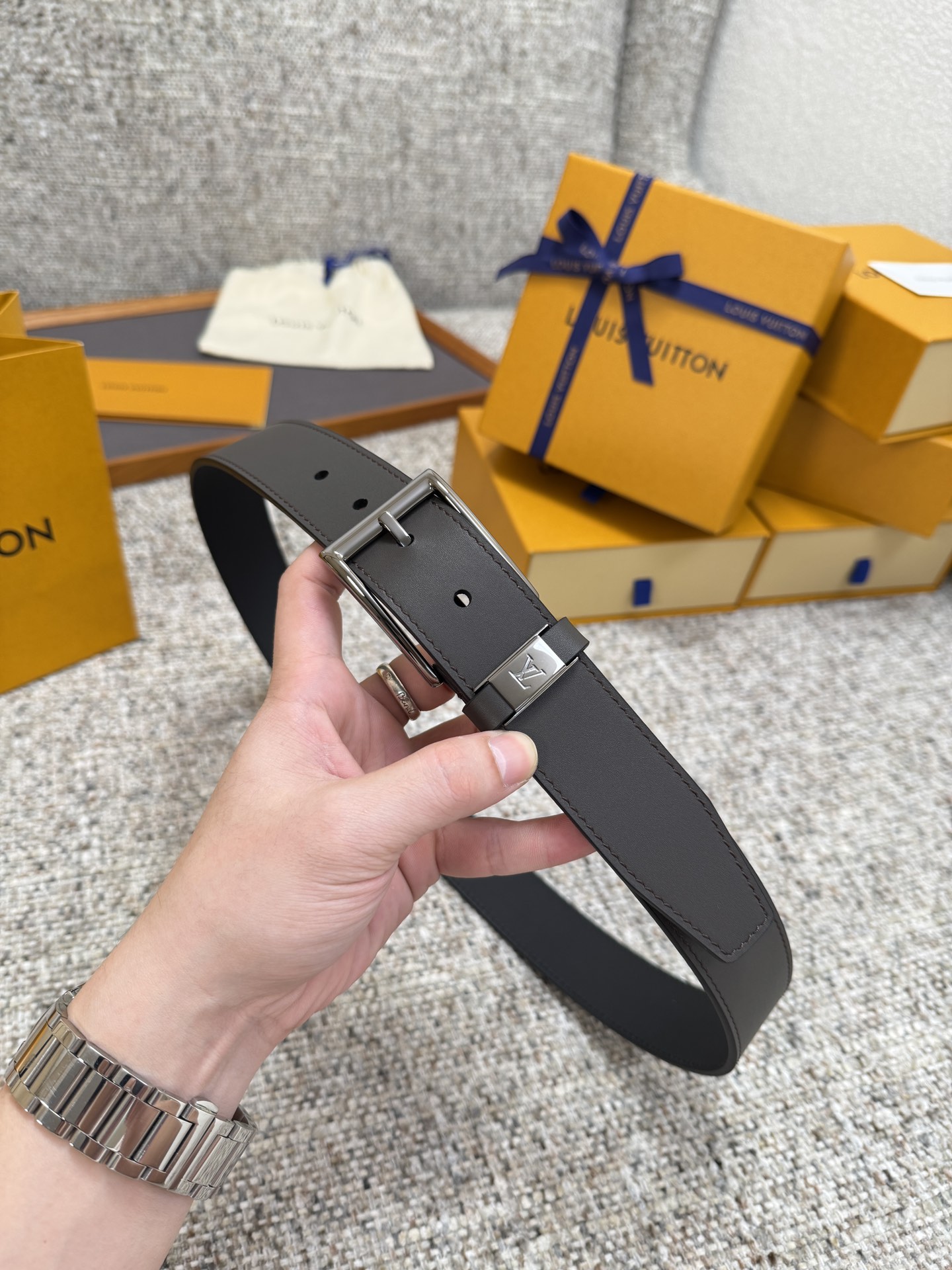 Louis Vuitton LV腰带 系列 原厂五金 精致手工绘边 柔软舒适 宽3.5