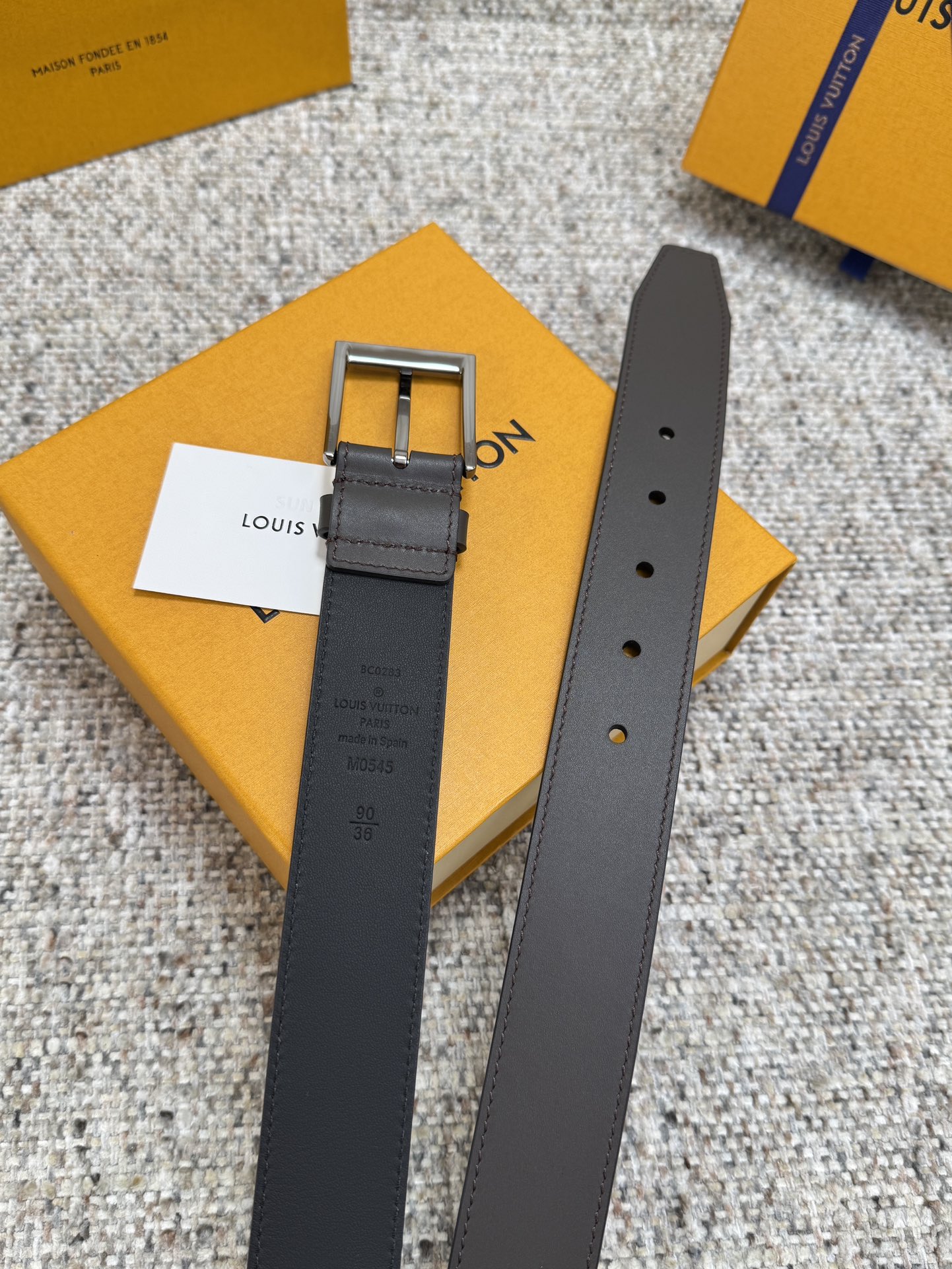 Louis Vuitton LV腰带 系列 原厂五金 精致手工绘边 柔软舒适 宽3.5