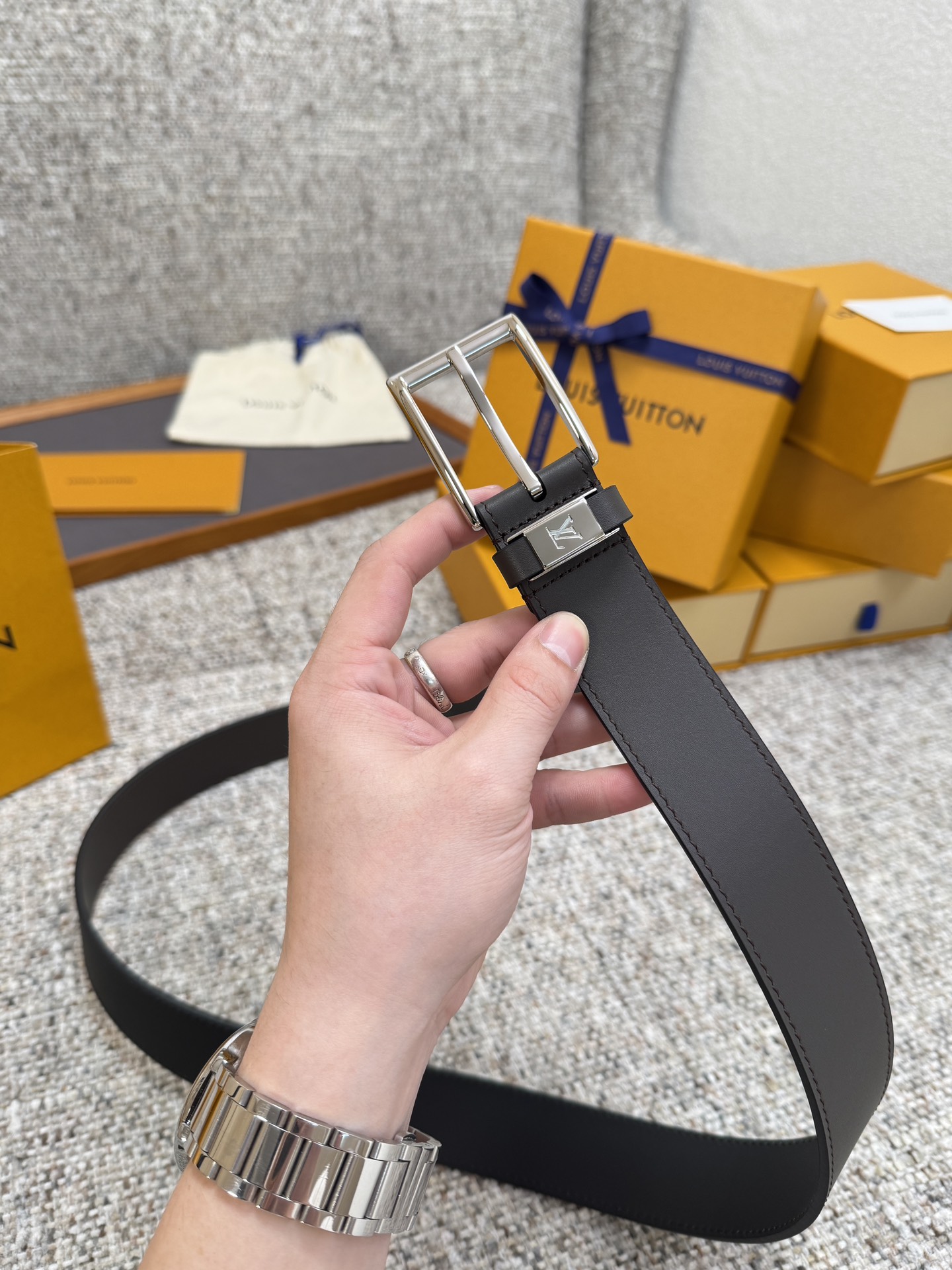 Louis Vuitton LV腰带 系列 原厂五金 精致手工绘边 柔软舒适 宽3.5