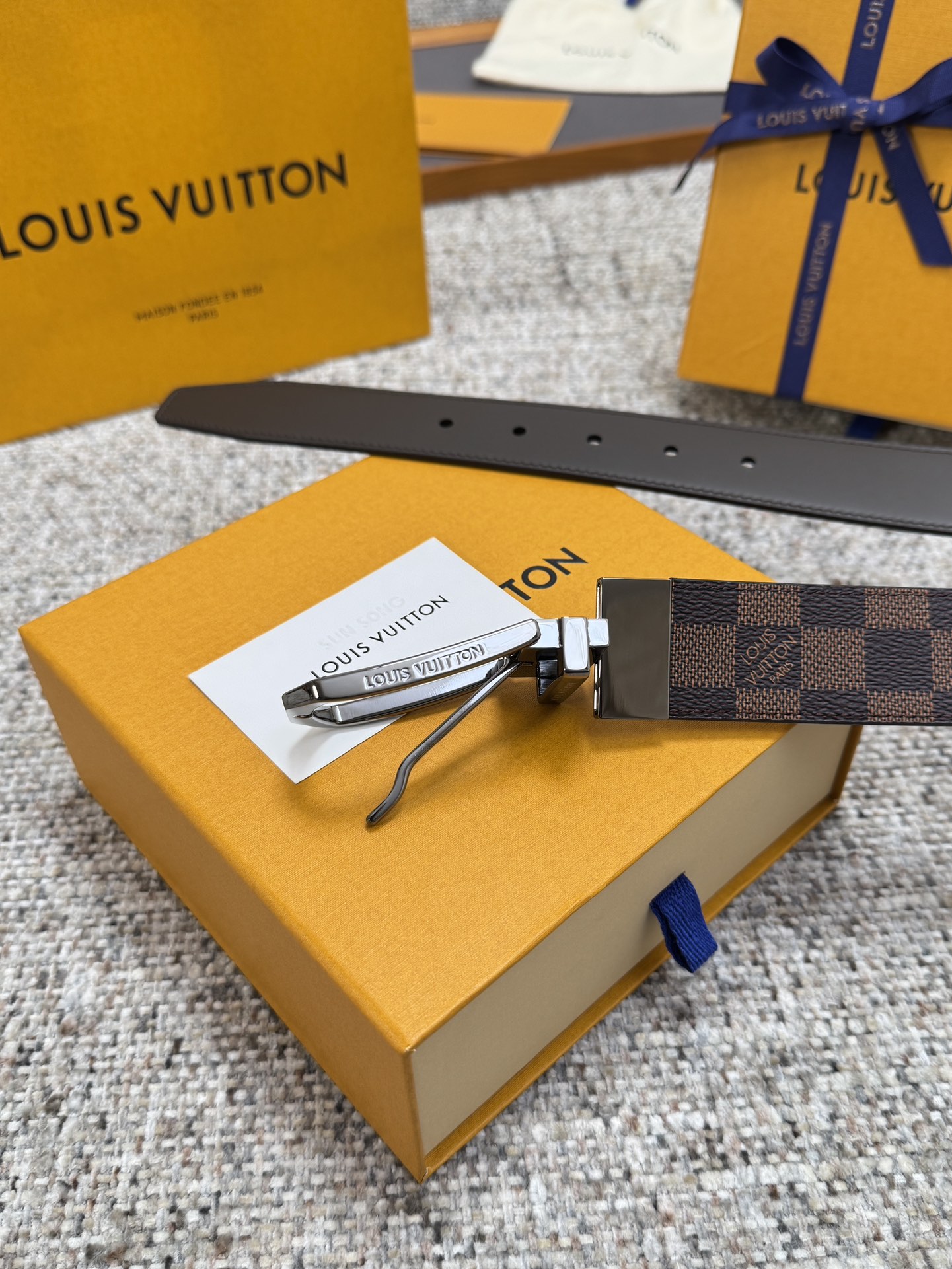 LV Style Brown Men's Belts Men's Belts Men's Belt detail image 4 from source 766524