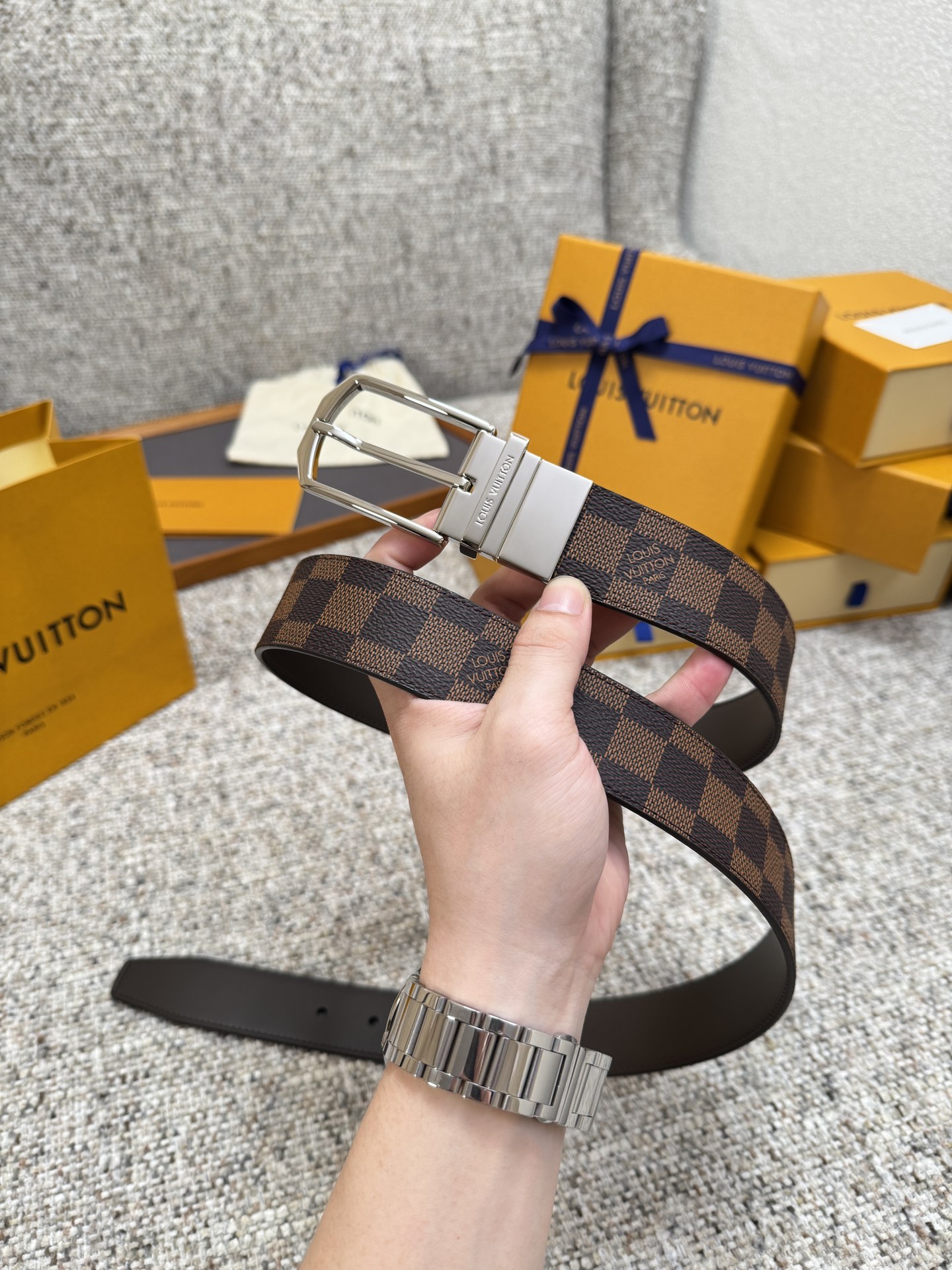 LV Style Brown Men's Belts Lookbook Reference image 2