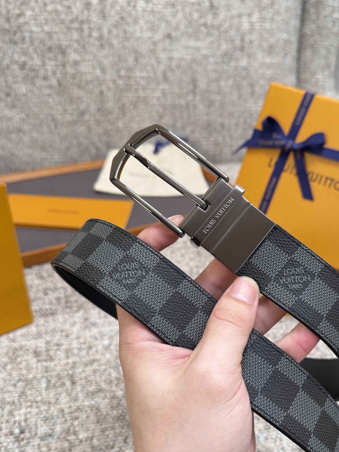 LV Style Black Men's Belts Men's Belts Men's Belt detail image 3 from source 766527