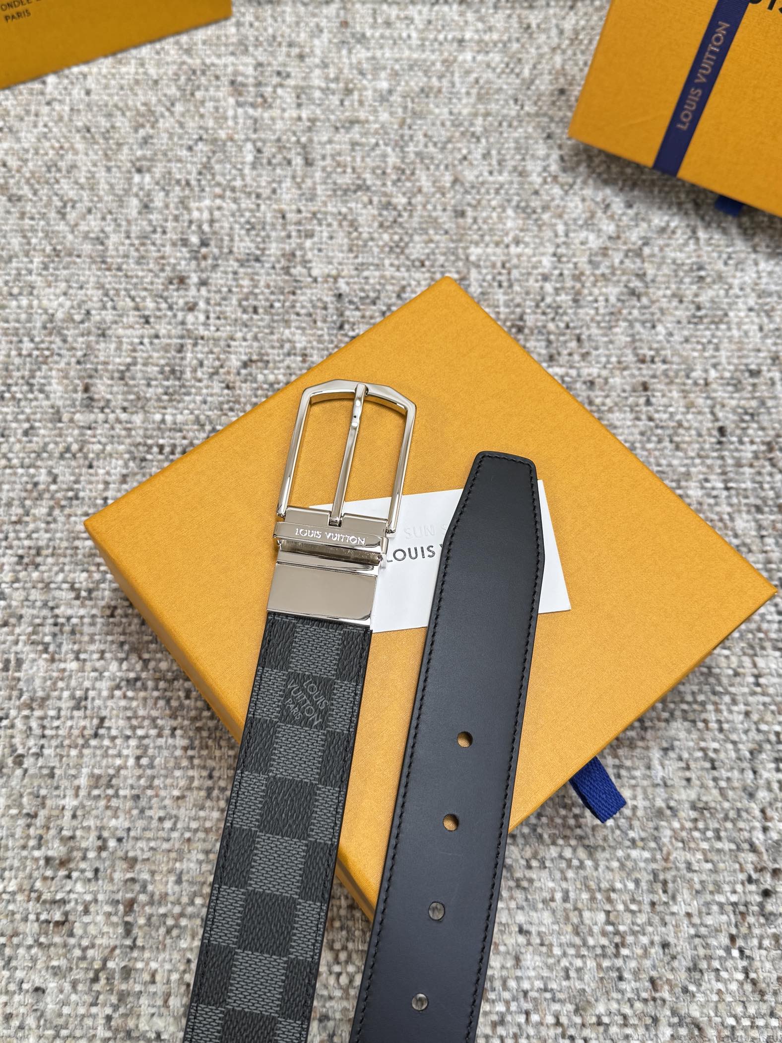 LV Style Black Men's Belts Men's Belts Men's Belt detail image 6 from source 766528