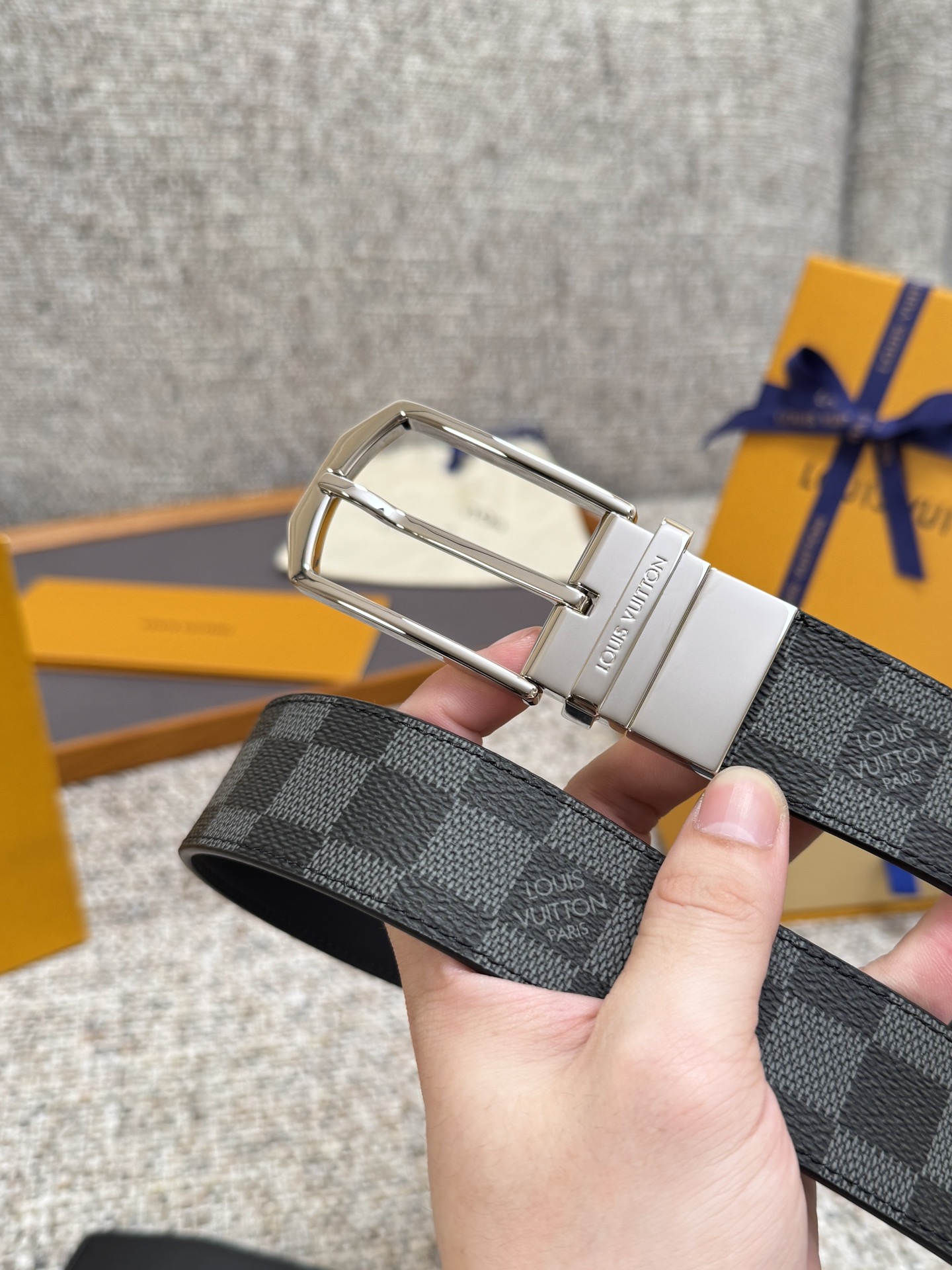 LV Style Black Men's Belts Men's Belts Men's Belt detail image 3 from source 766528