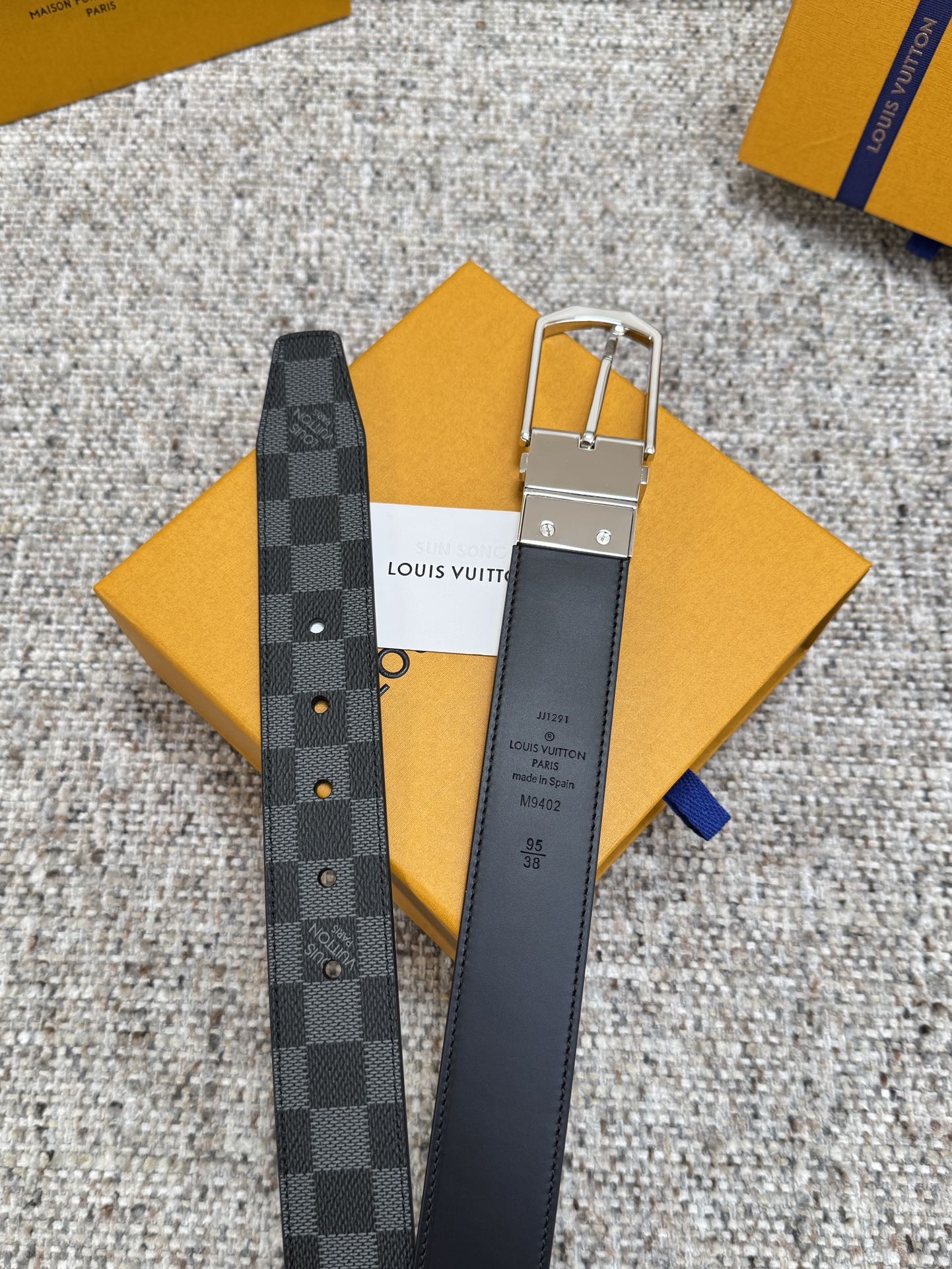 LV Style Black Men's Belts Men's Belts Men's Belt detail image 7 from source 766528