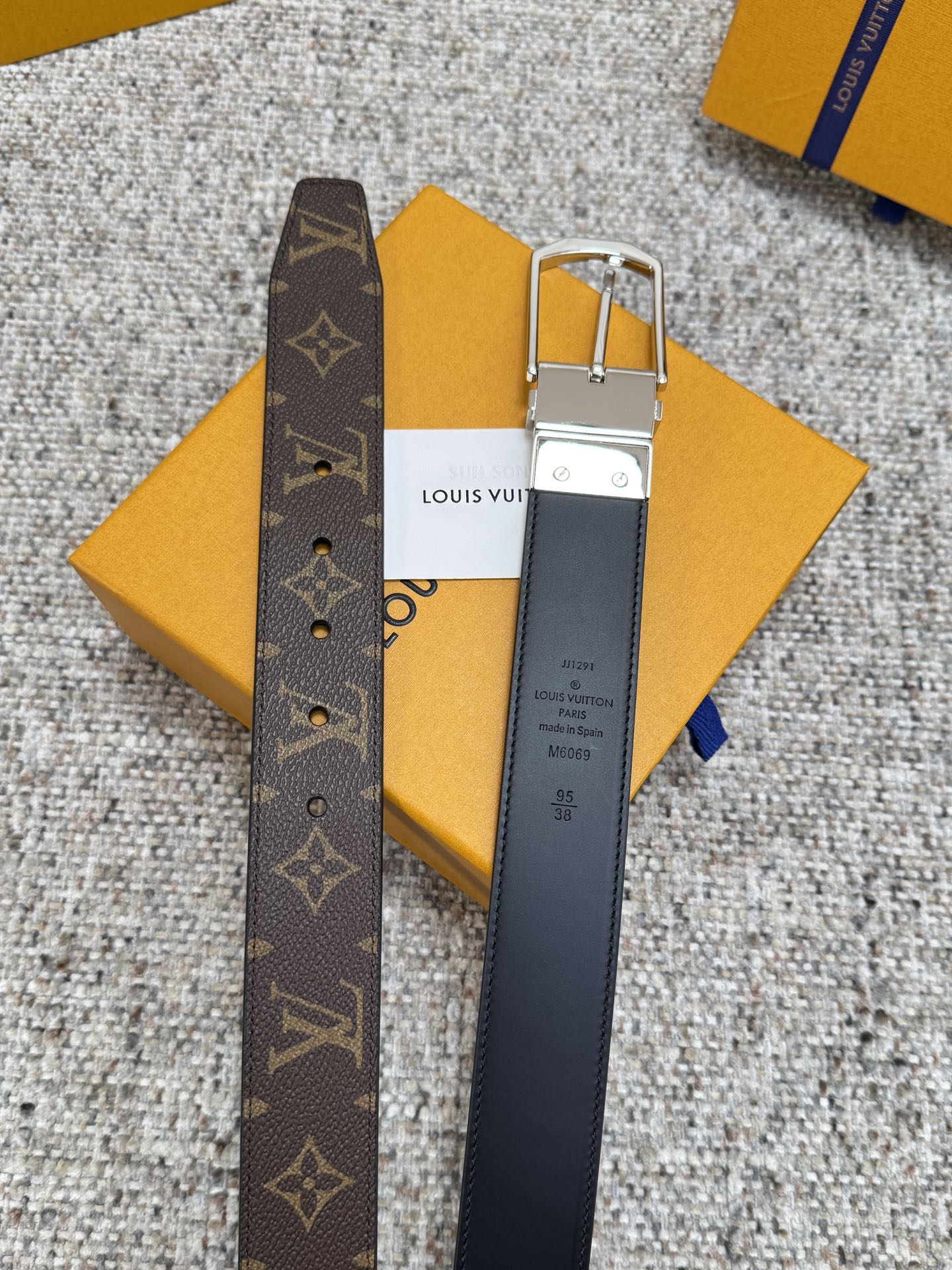 LV Style Black Men's Belts Men's Belts Men's Belt detail image 7 from source 766530