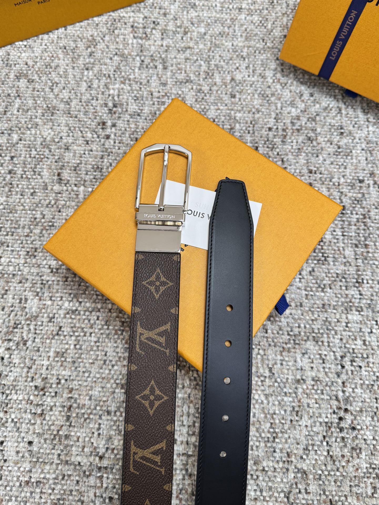 LV Style Black Men's Belts Men's Belts Men's Belt detail image 6 from source 766530