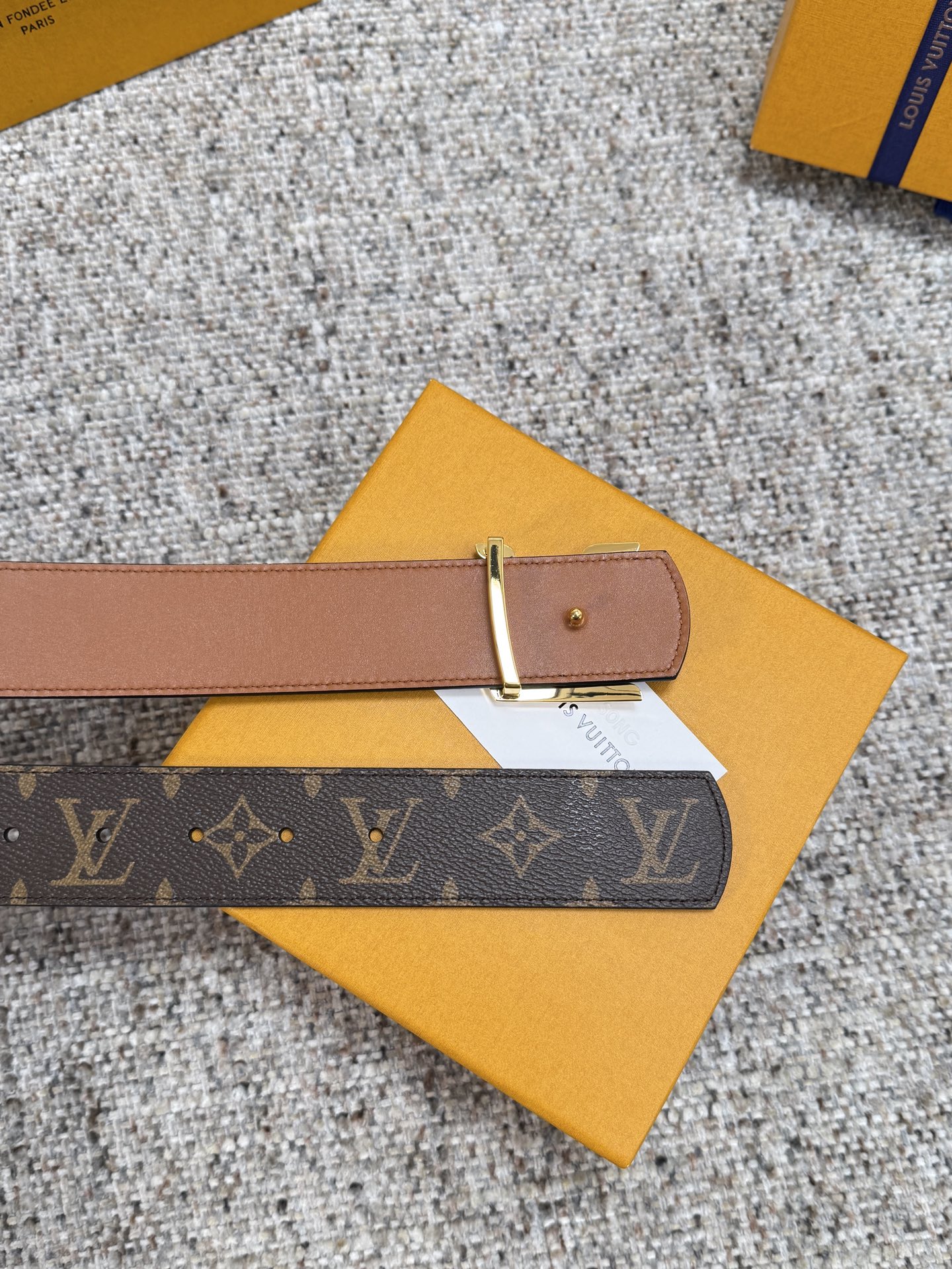 Louis Vuitton LV腰带 Dimension双面腰带系列 原厂五金 精致手工绘边 柔软舒适 