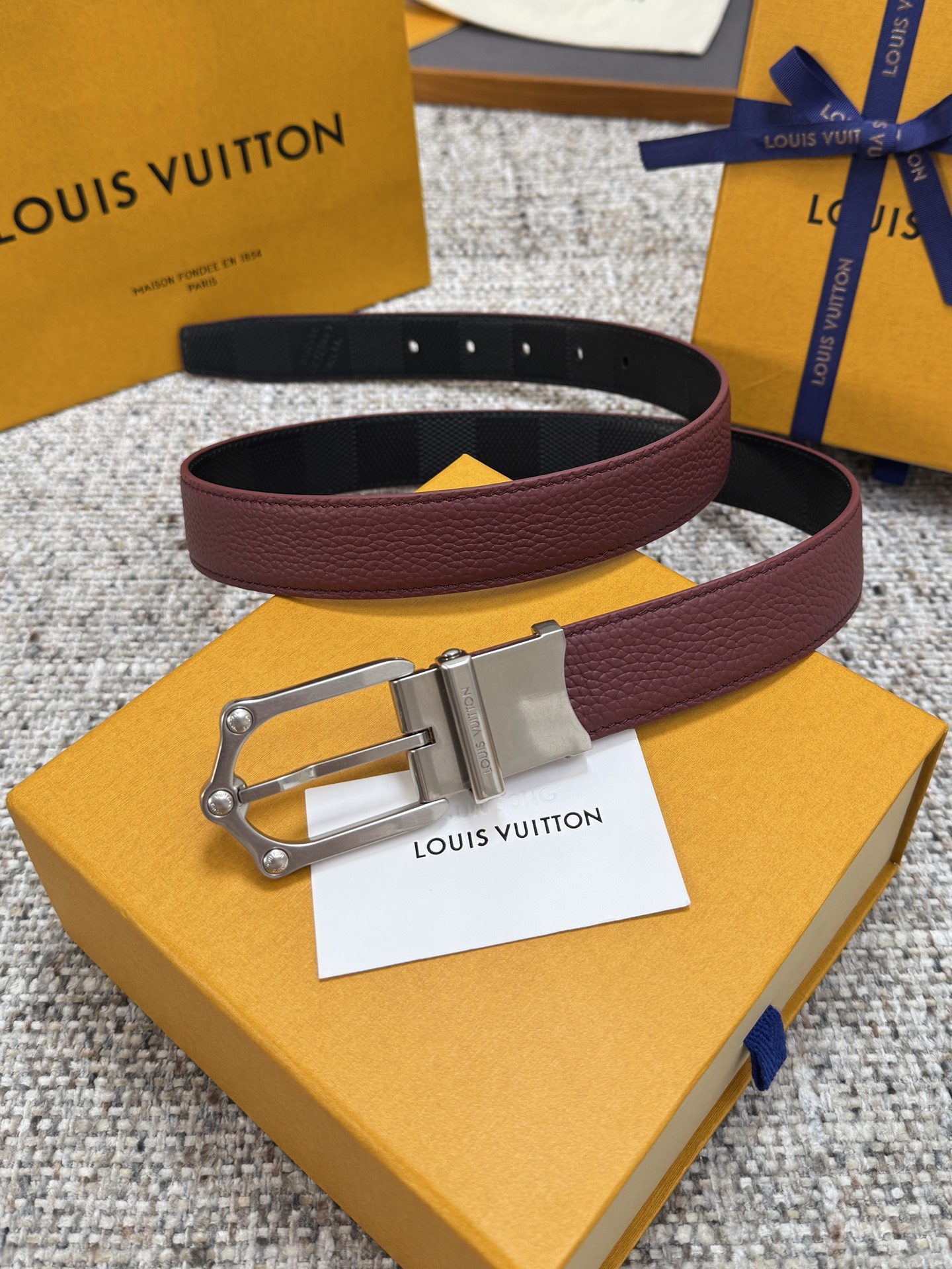  Louis Vuitton LV腰带 FROG双面腰带系列 原厂五金 精致手工绘边 柔软舒适 宽3.0 P190