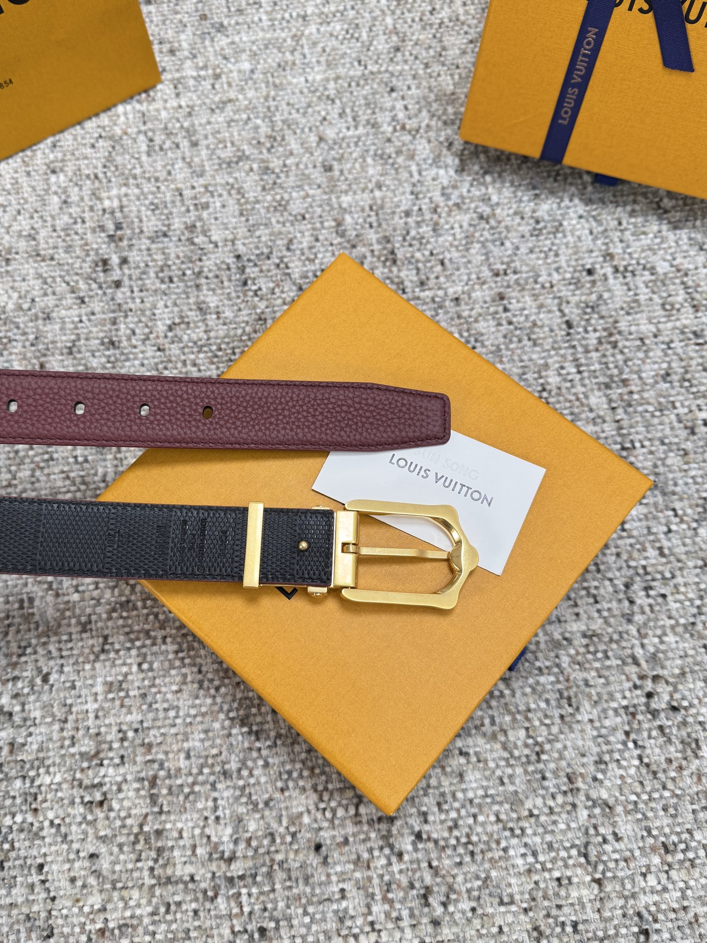  Louis Vuitton LV腰带 FROG双面腰带系列 原厂五金 精致手工绘边 柔软舒适 宽3.0 P190