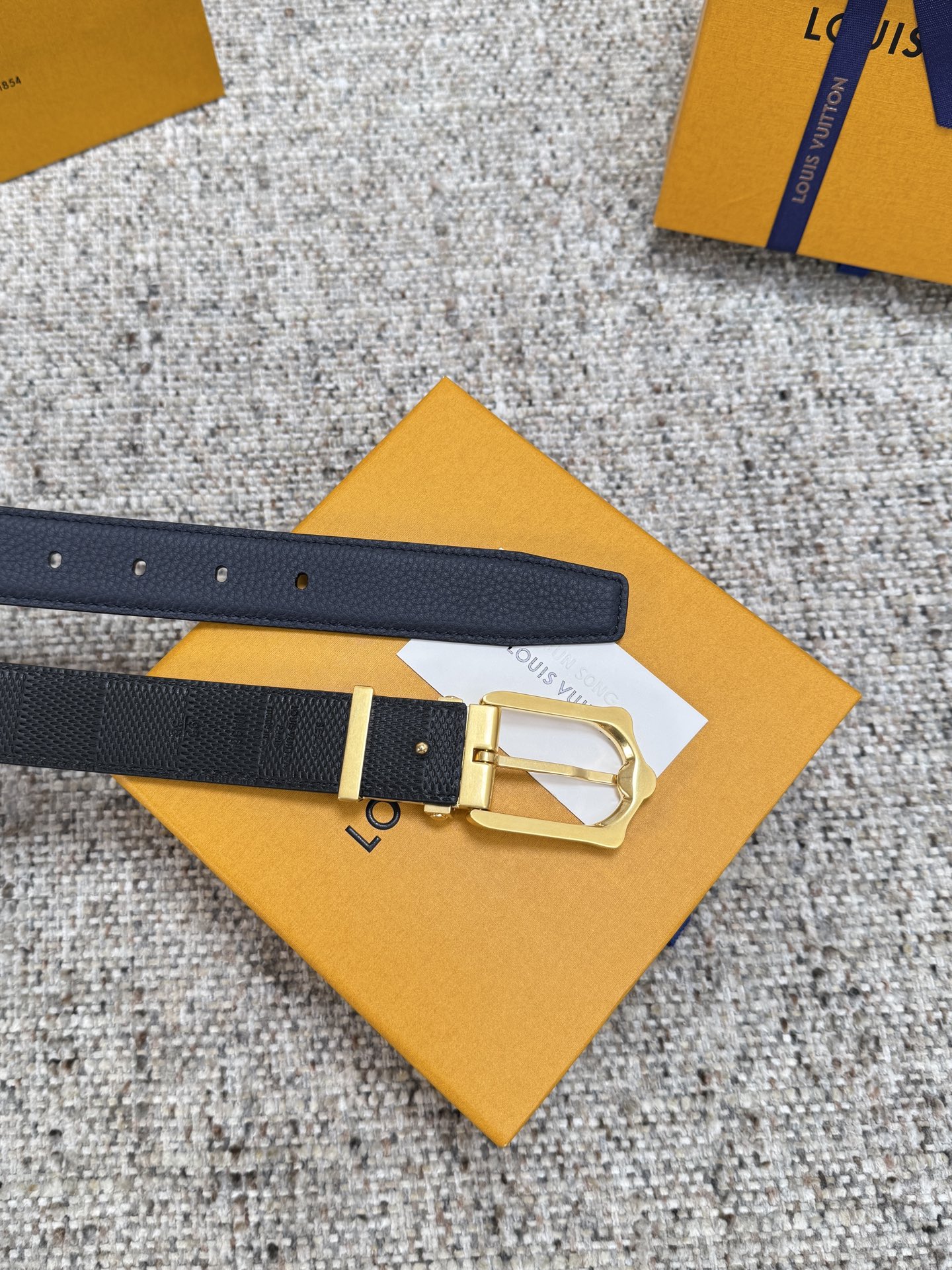  Louis Vuitton LV腰带 FROG双面腰带系列 原厂五金 精致手工绘边 柔软舒适 宽3.0 P190