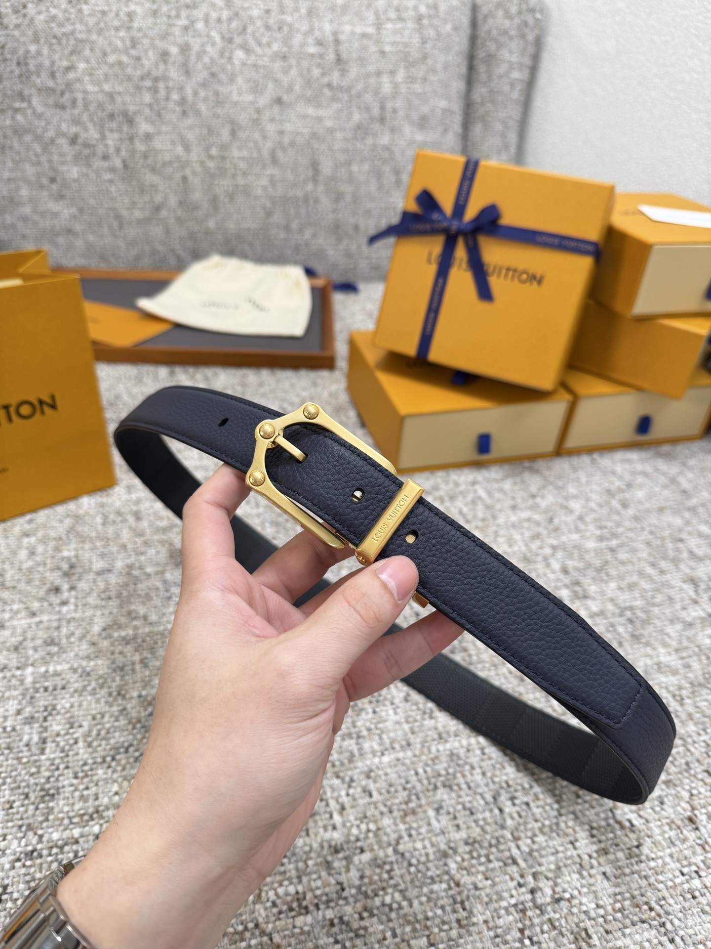  Louis Vuitton LV腰带 FROG双面腰带系列 原厂五金 精致手工绘边 柔软舒适 宽3.0 P190