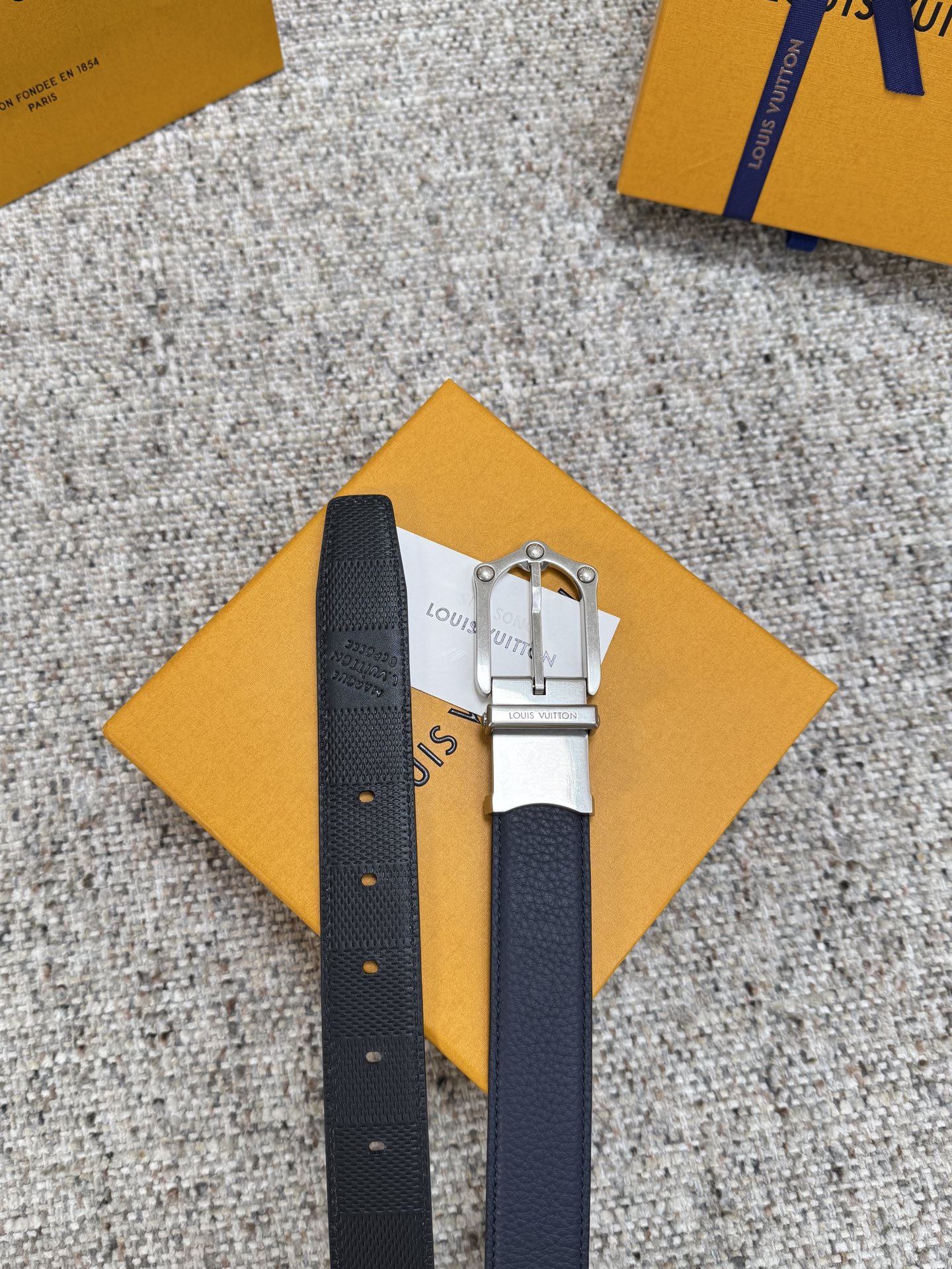  Louis Vuitton LV腰带 FROG双面腰带系列 原厂五金 精致手工绘边 柔软舒适 宽3.0 P190