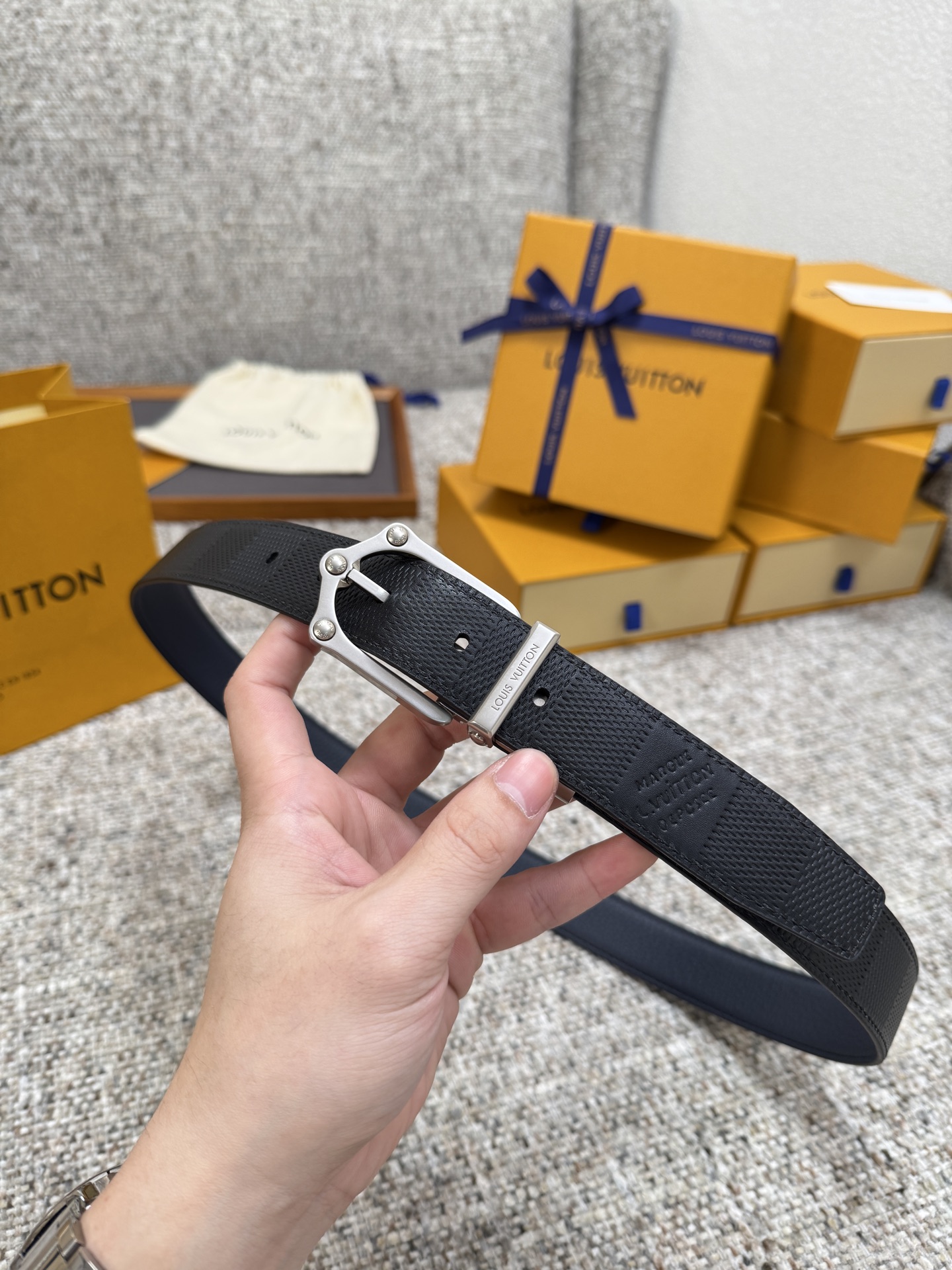  Louis Vuitton LV腰带 FROG双面腰带系列 原厂五金 精致手工绘边 柔软舒适 宽3.0 P190