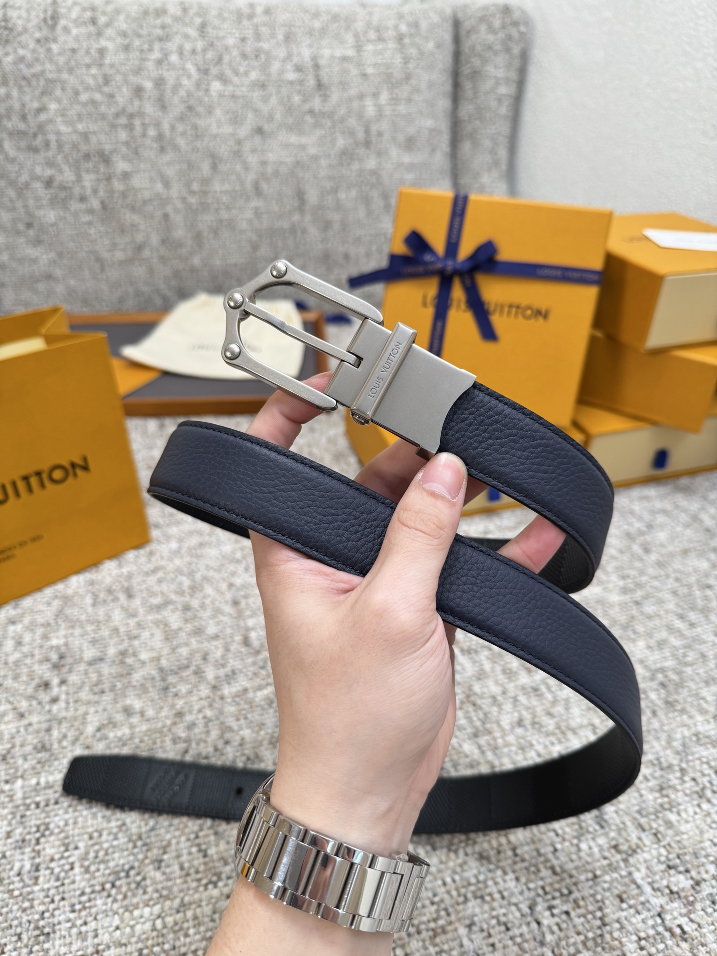  Louis Vuitton LV腰带 FROG双面腰带系列 原厂五金 精致手工绘边 柔软舒适 宽3.0 P190