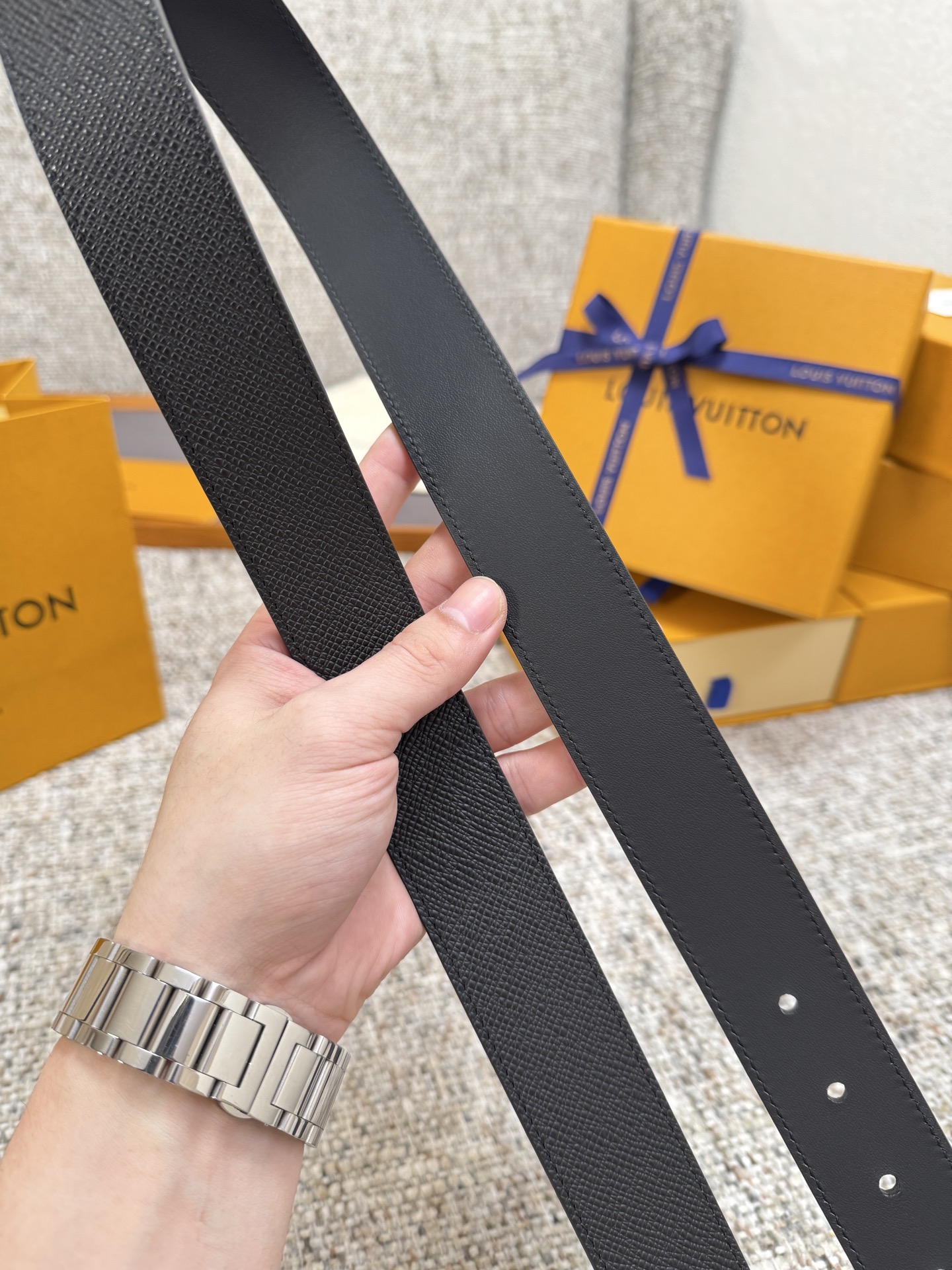 Louis Vuitton LV腰带 格纹双面可用系列 原厂五金 精致手工绘边 柔软舒适 宽3.5