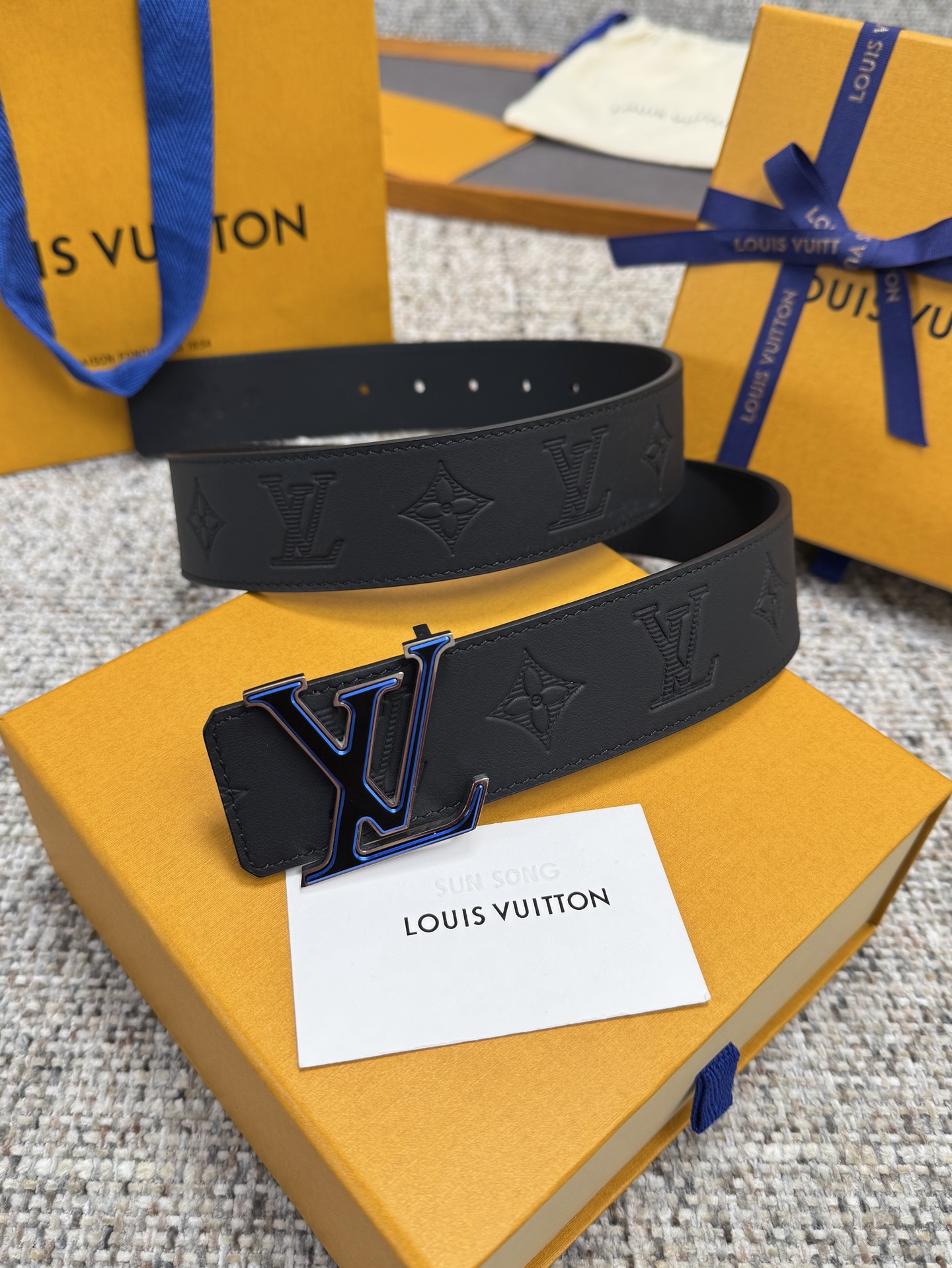 LV-Gürtel Louis Vuitton LV PVC 4.0