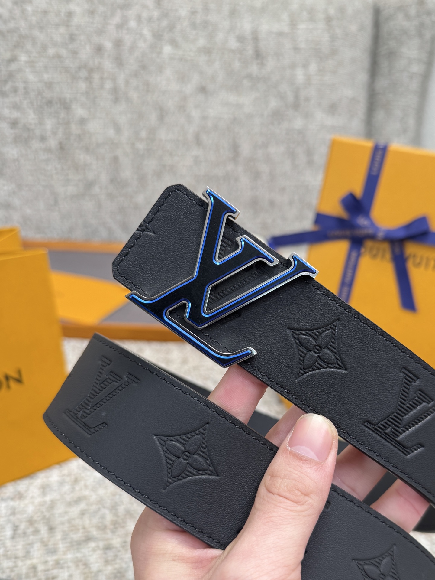 LV-Gürtel Louis Vuitton LV PVC 4.0 — photo 3