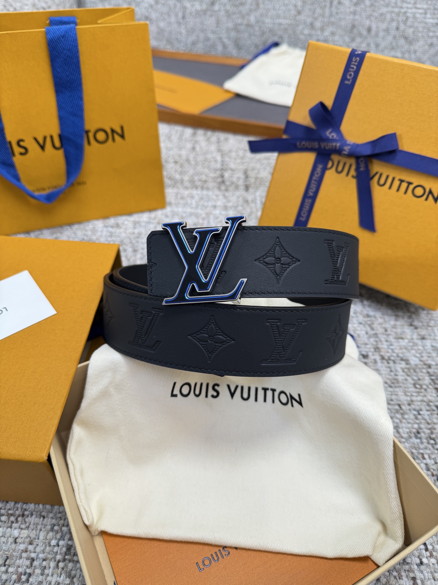 LV-Gürtel Louis Vuitton LV PVC 4.0 — photo 8