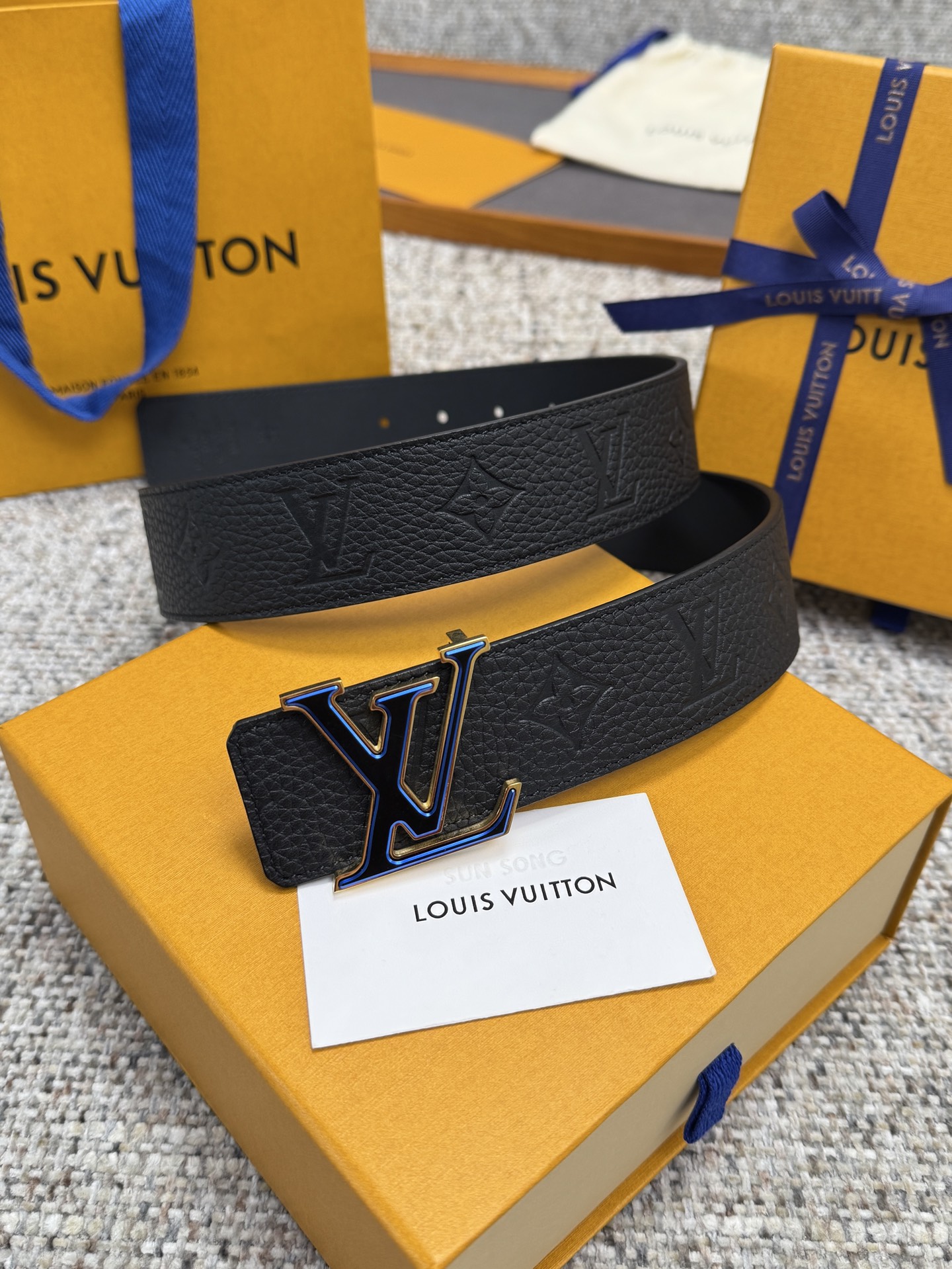 LV-Gürtel Louis Vuitton LV PVC 4.0