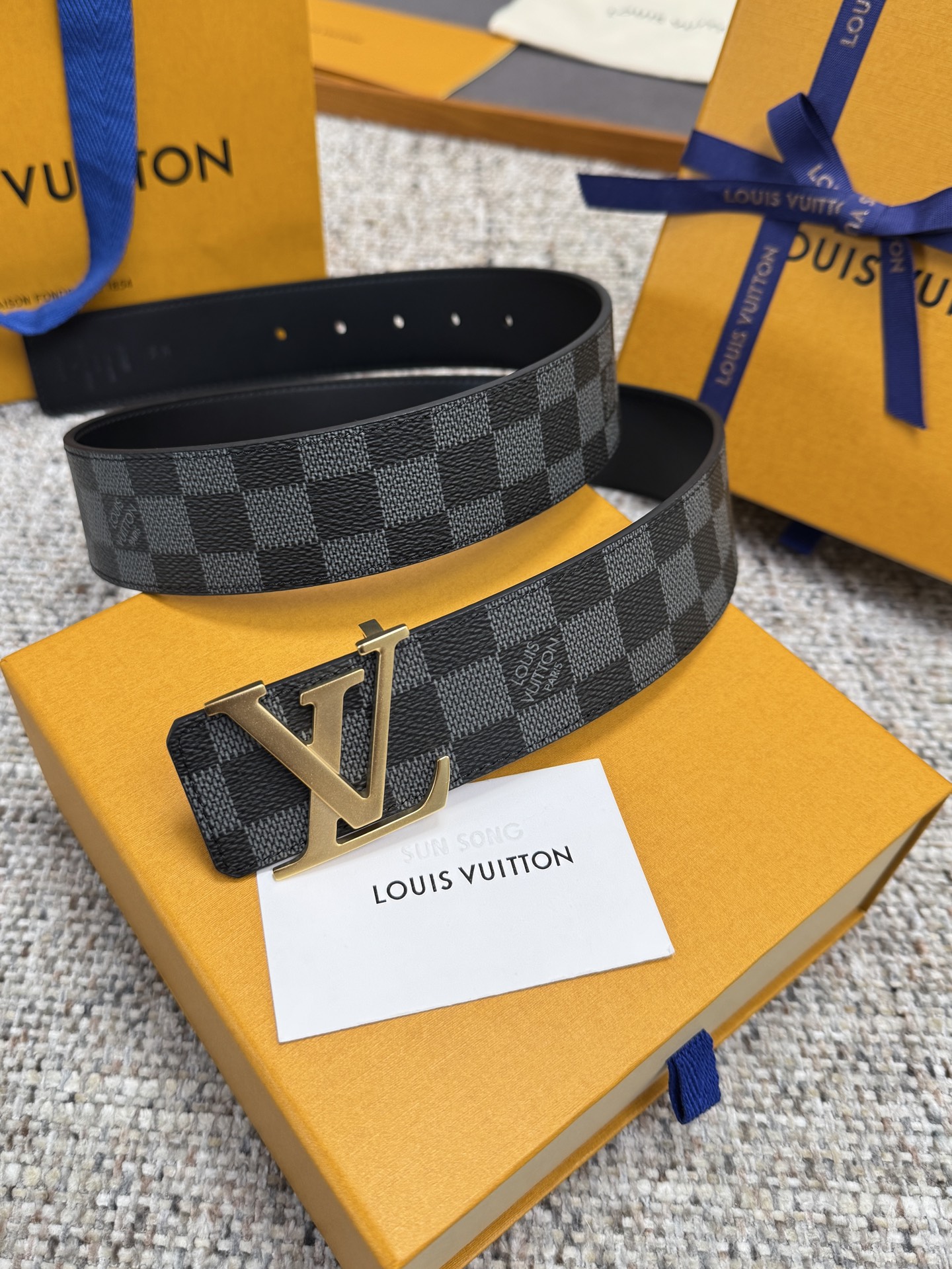 LV Style Black Men's Belts Men's Belts Men's Belt detail image 8 from source 766517