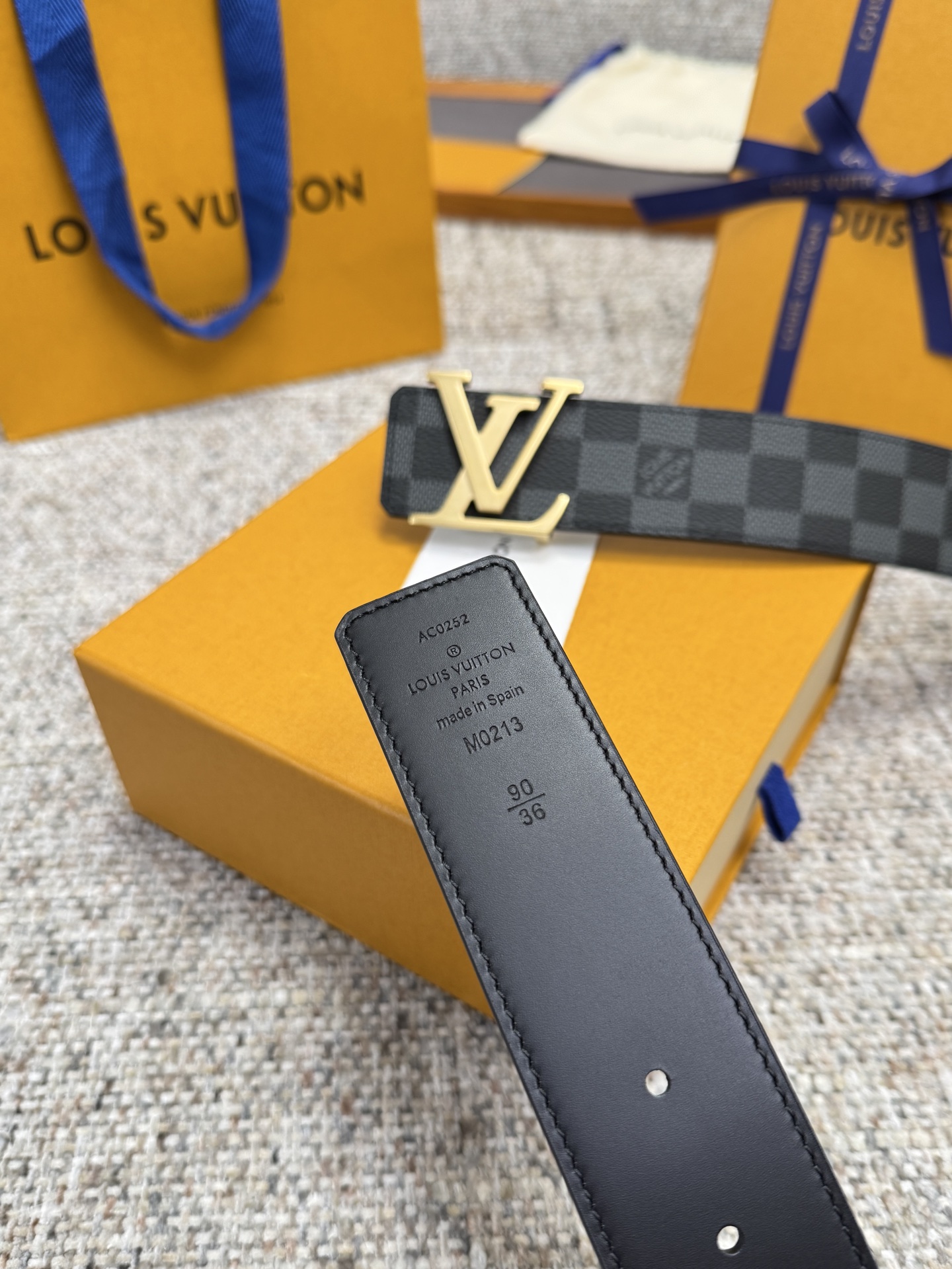 LV Style Black Men's Belts Men's Belts Men's Belt detail image 7 from source 766517