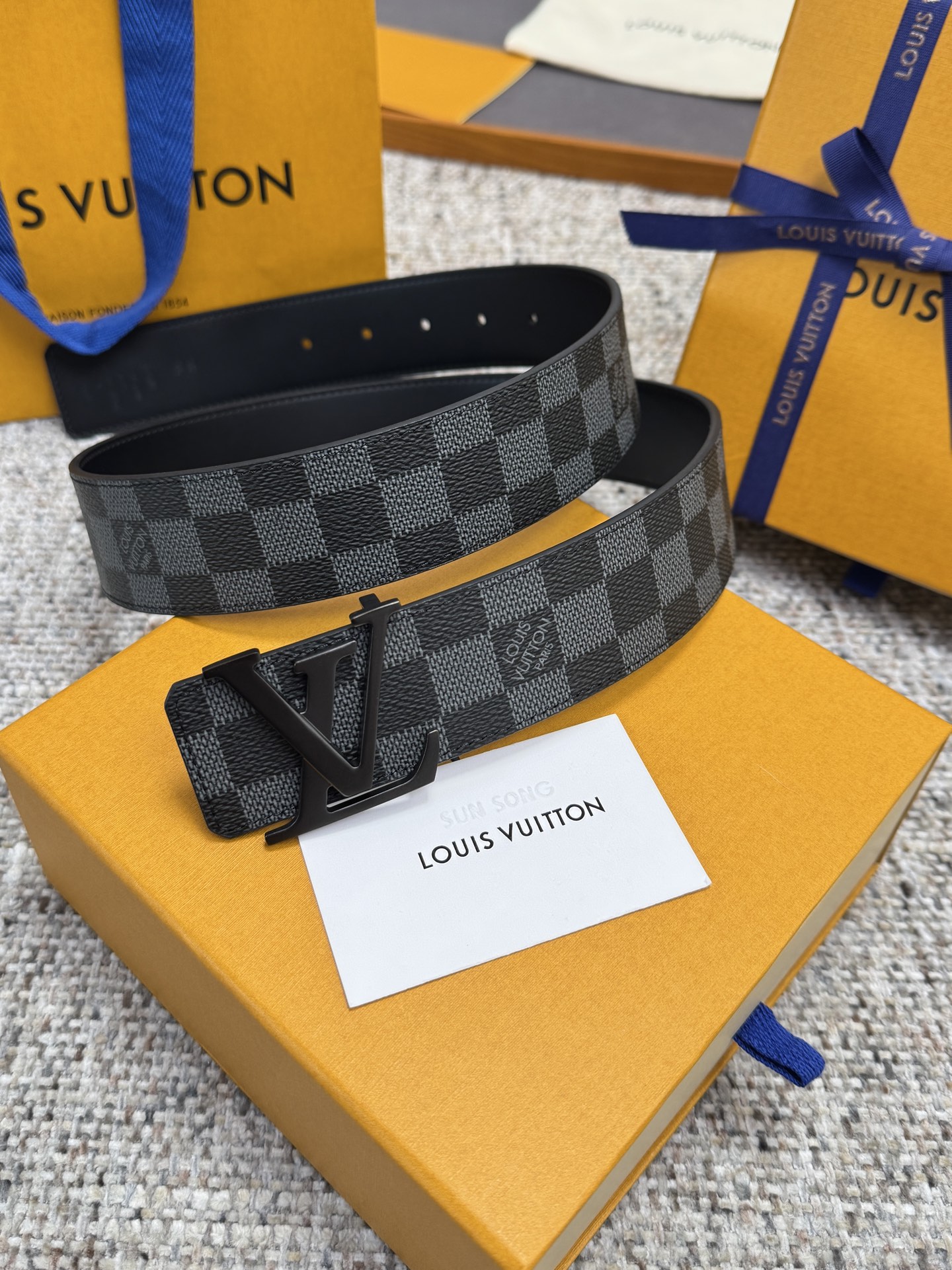 LV Style Black Men's Belts Men's Belts Men's Belt detail image 8 from source 766518