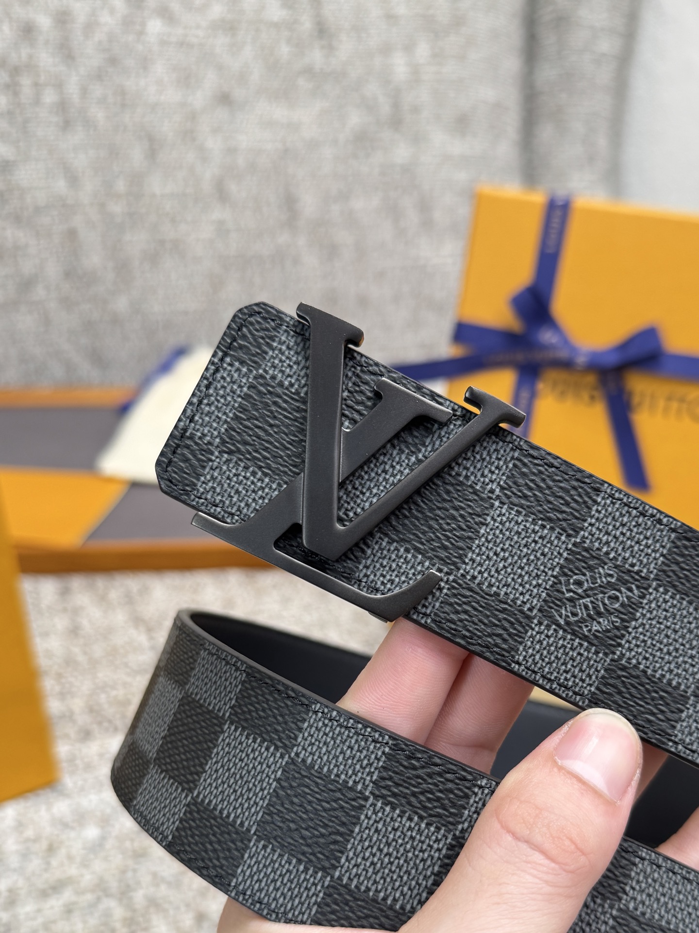 LV Style Black Men's Belts Men's Belts Men's Belt detail image 3 from source 766518