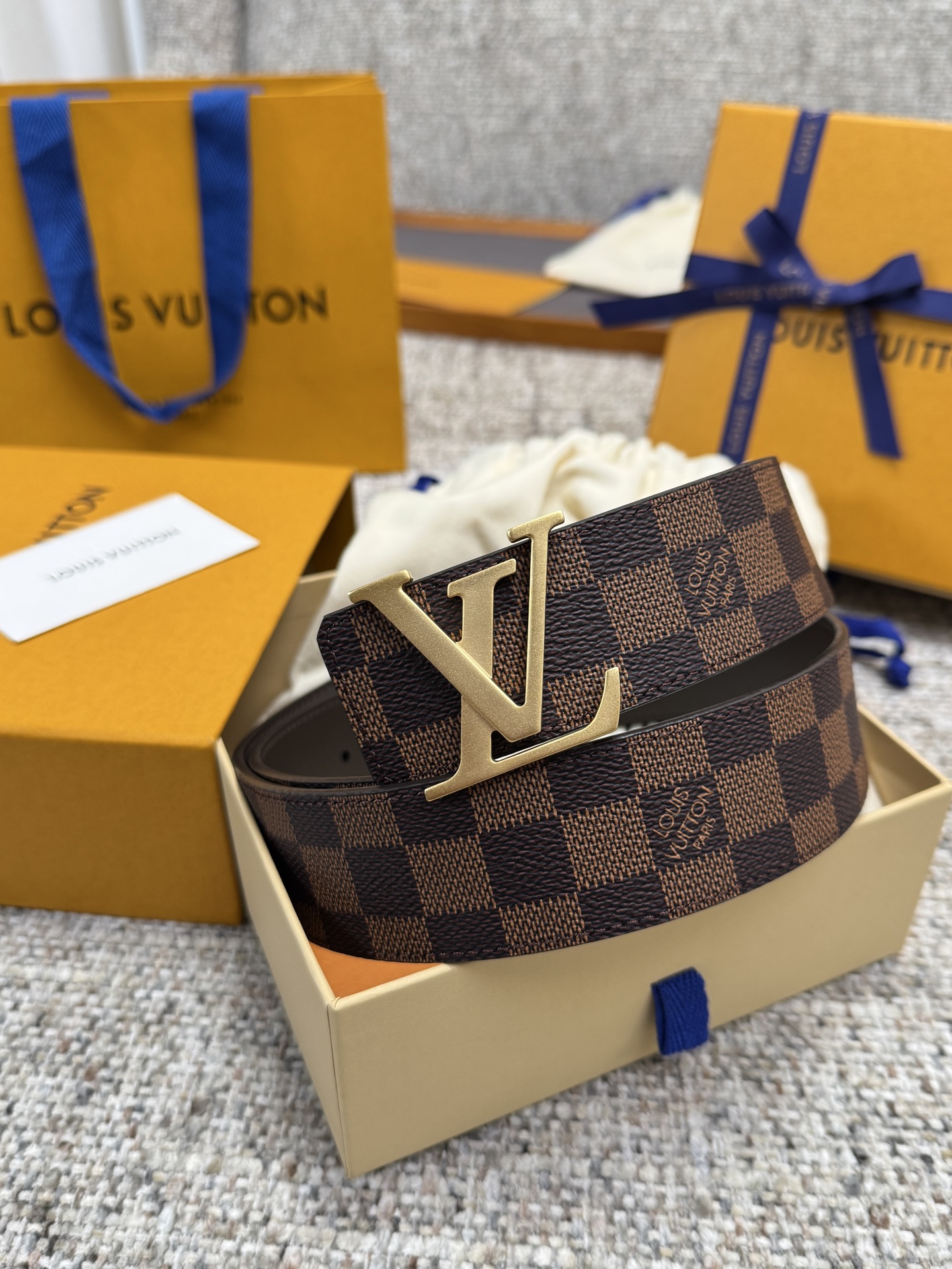 LV Style Brown Men's Belts Lookbook Reference image 1
