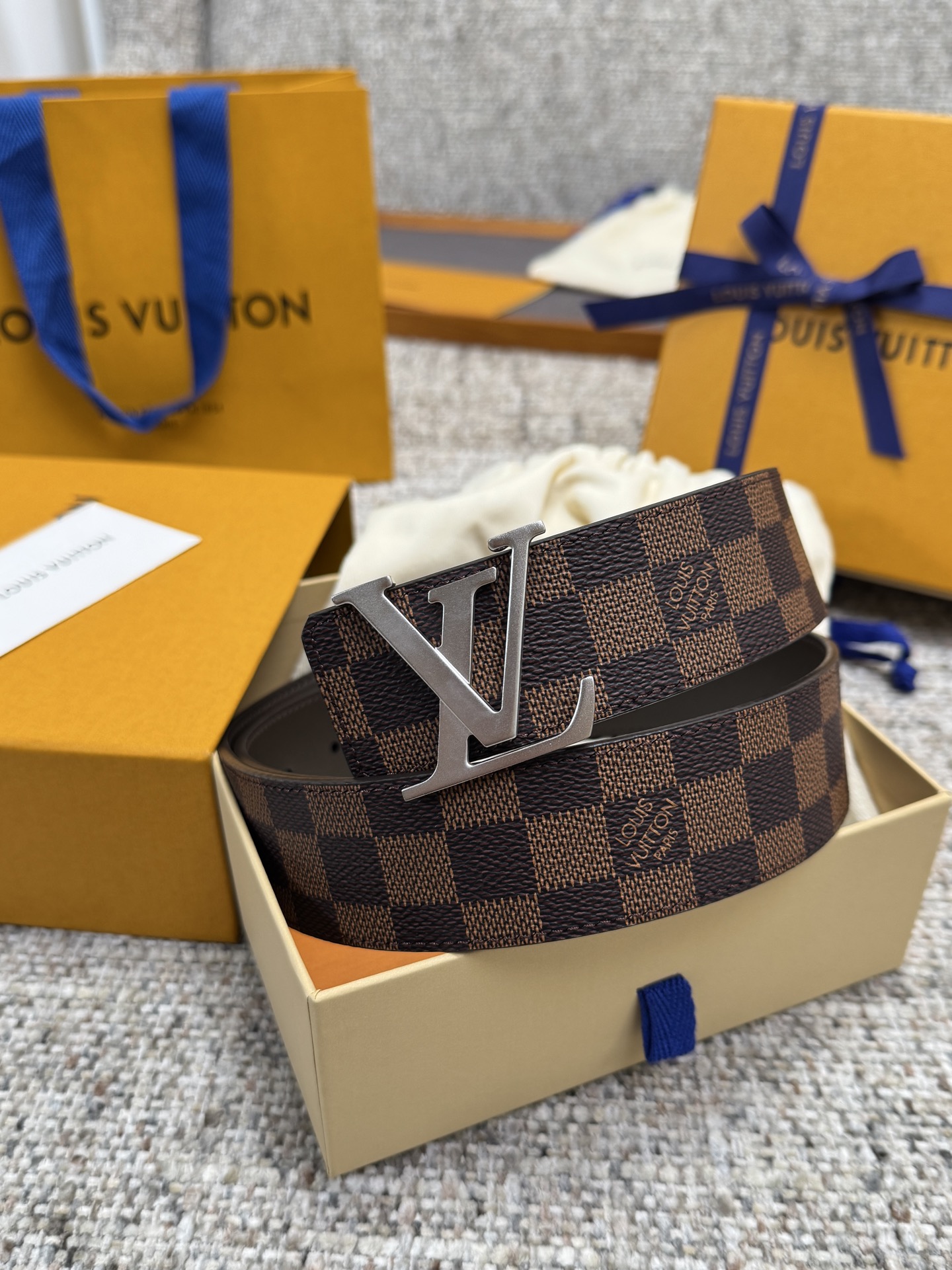 LV Style Brown Men's Belts Lookbook Reference image 1