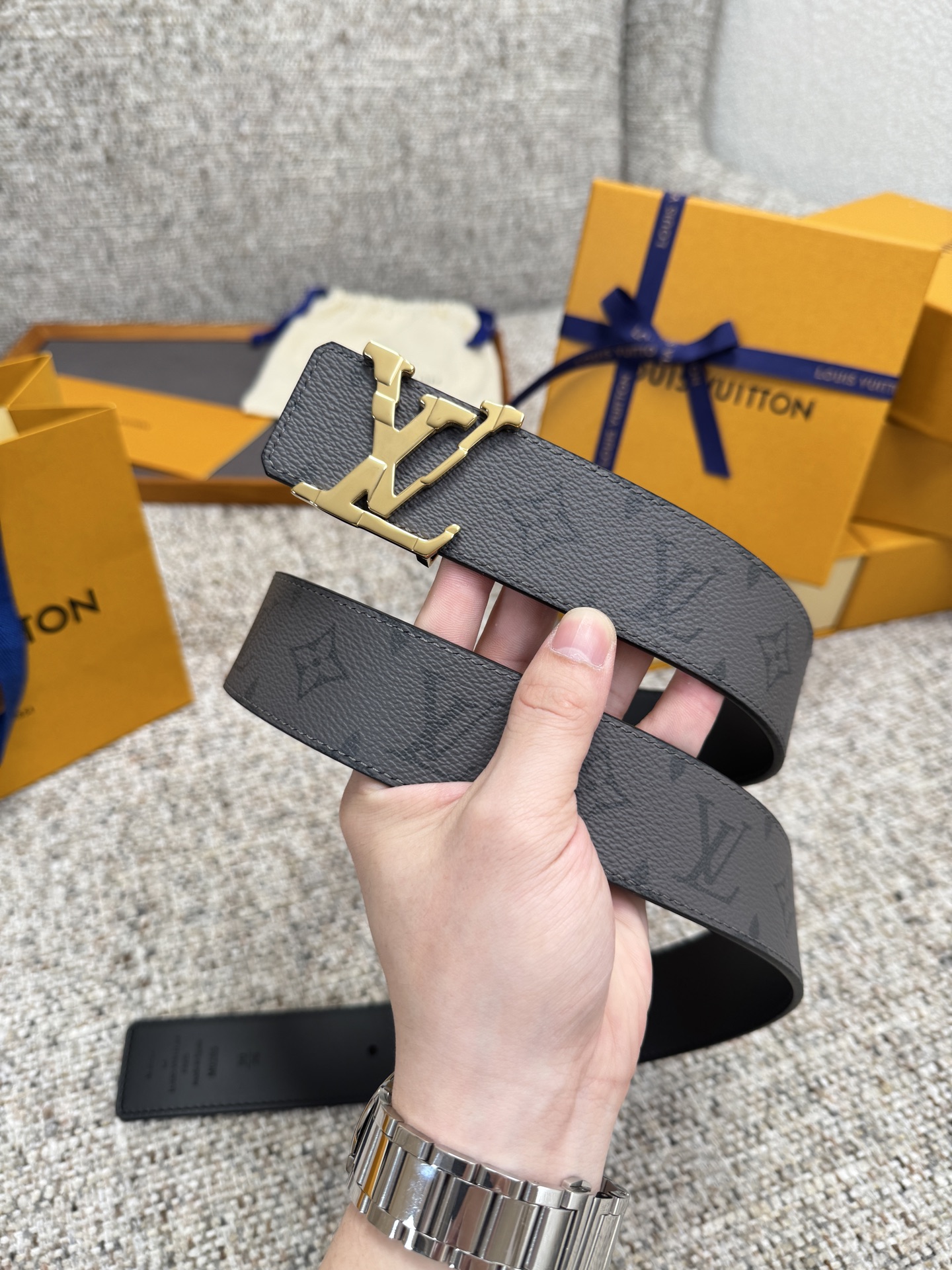 LV Style Leather Men's Belts Lookbook Reference image 2