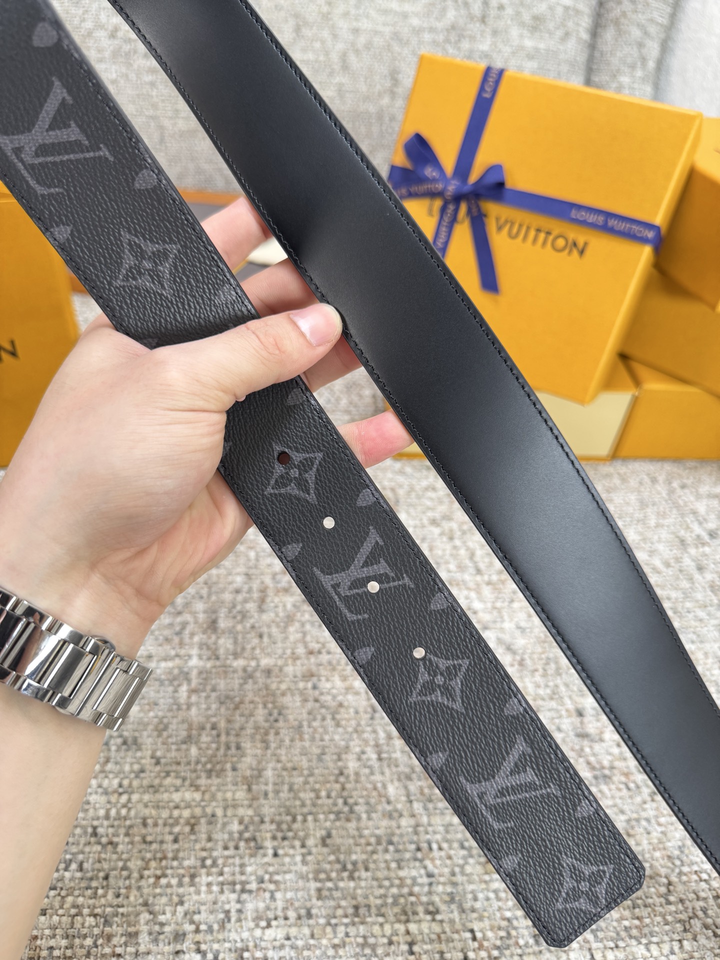 Louis Vuitton LV腰带 PVC皮底系列 原厂五金 精致手工绘边 柔软舒适 宽4.0