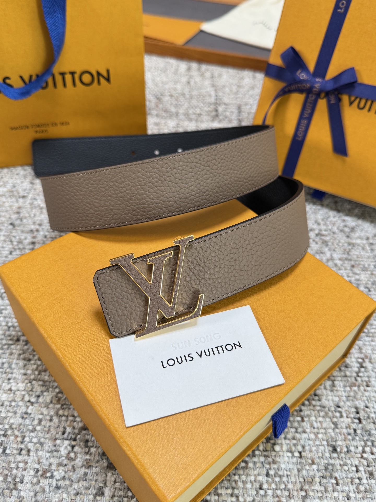 Ремень Initiales двусторонний Louis Vuitton