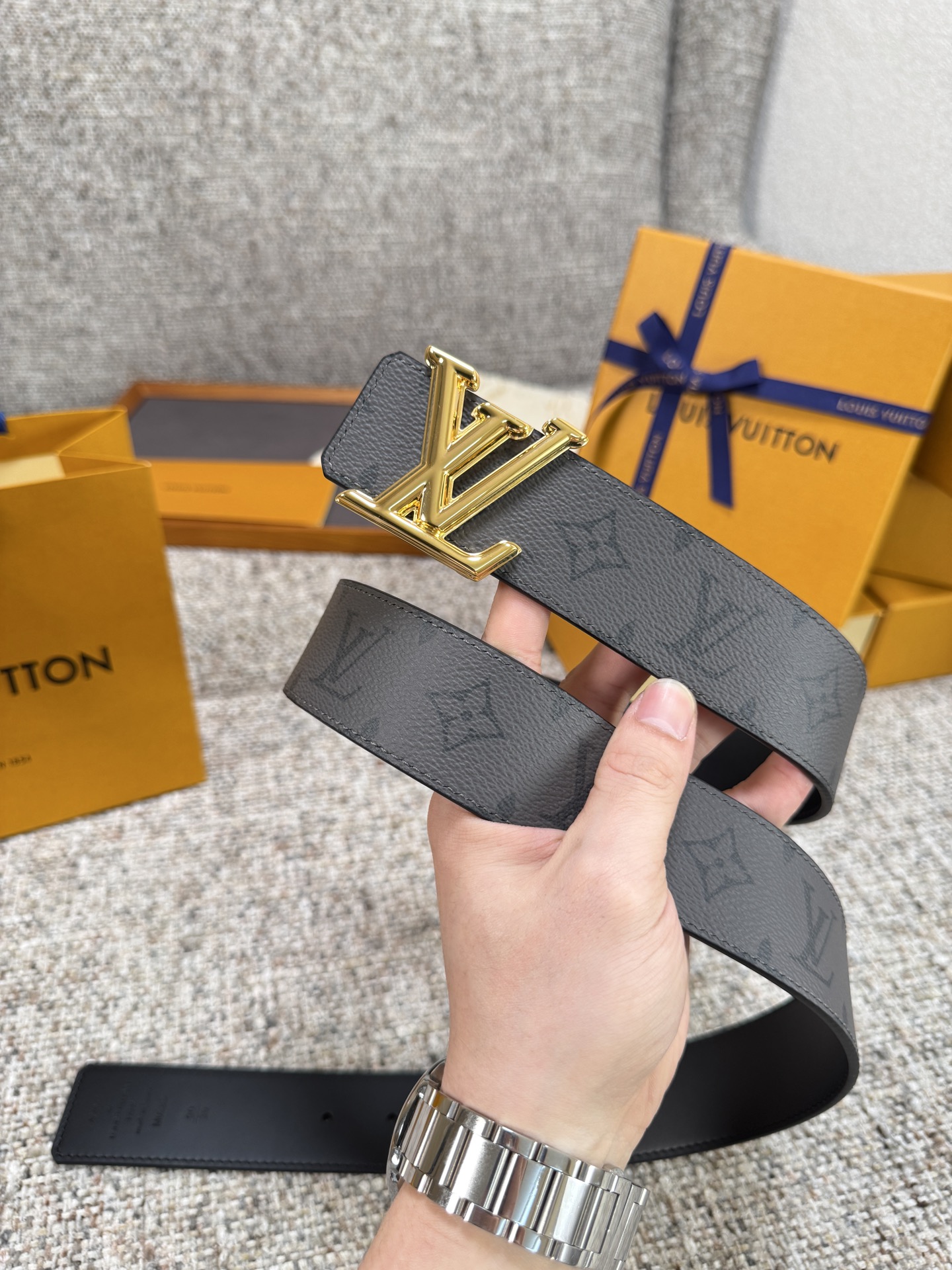 Louis Vuitton LV腰带 PVC皮底系列 原厂五金 精致手工绘边 柔软舒适 宽4.0