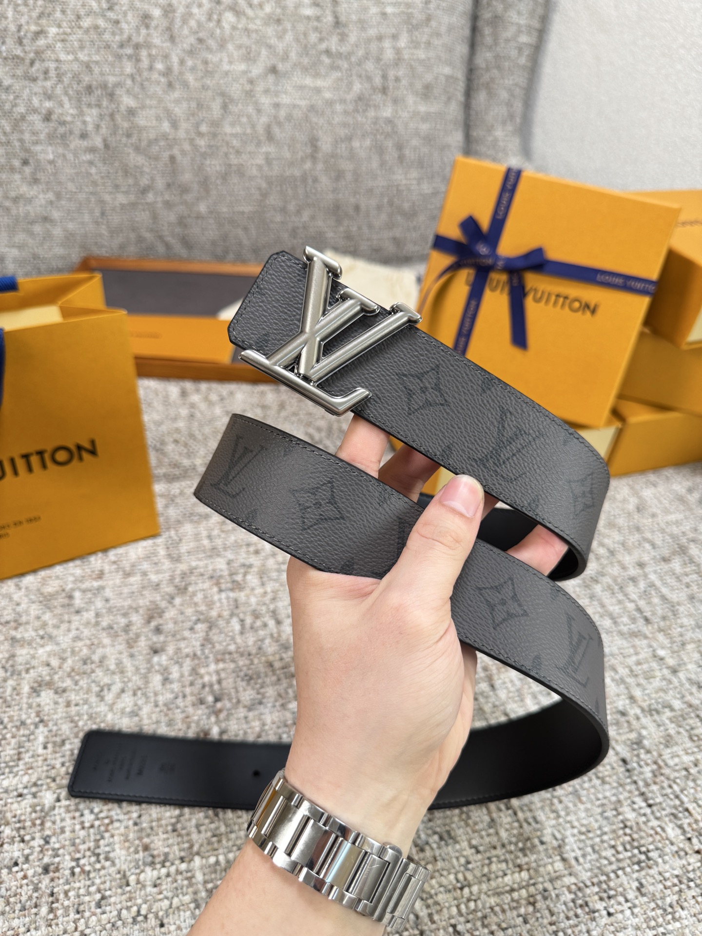 Louis Vuitton LV腰带 PVC皮底系列 原厂五金 精致手工绘边 柔软舒适 宽4.0
