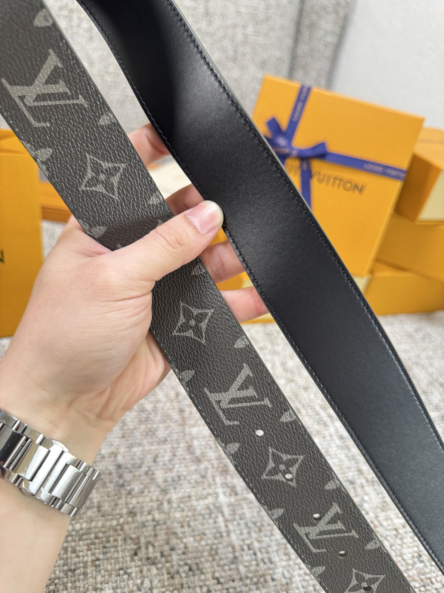 Louis Vuitton LV腰带 PVC皮底系列 原厂五金 精致手工绘边 柔软舒适 宽4.0