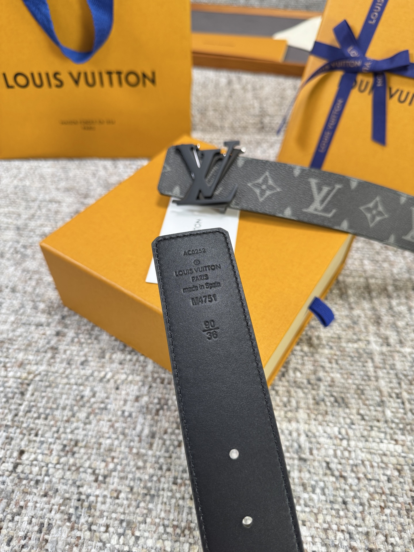 Louis Vuitton LV腰带 绿色老花皮底系列 原厂五金 精致手工绘边 柔软舒适 宽4.0