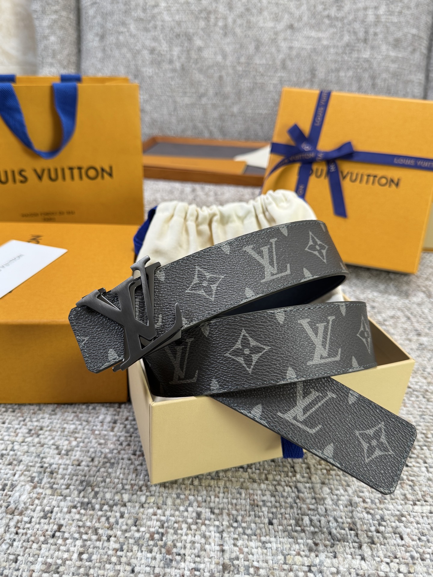 Louis Vuitton LV腰带 绿色老花皮底系列 原厂五金 精致手工绘边 柔软舒适 宽4.0