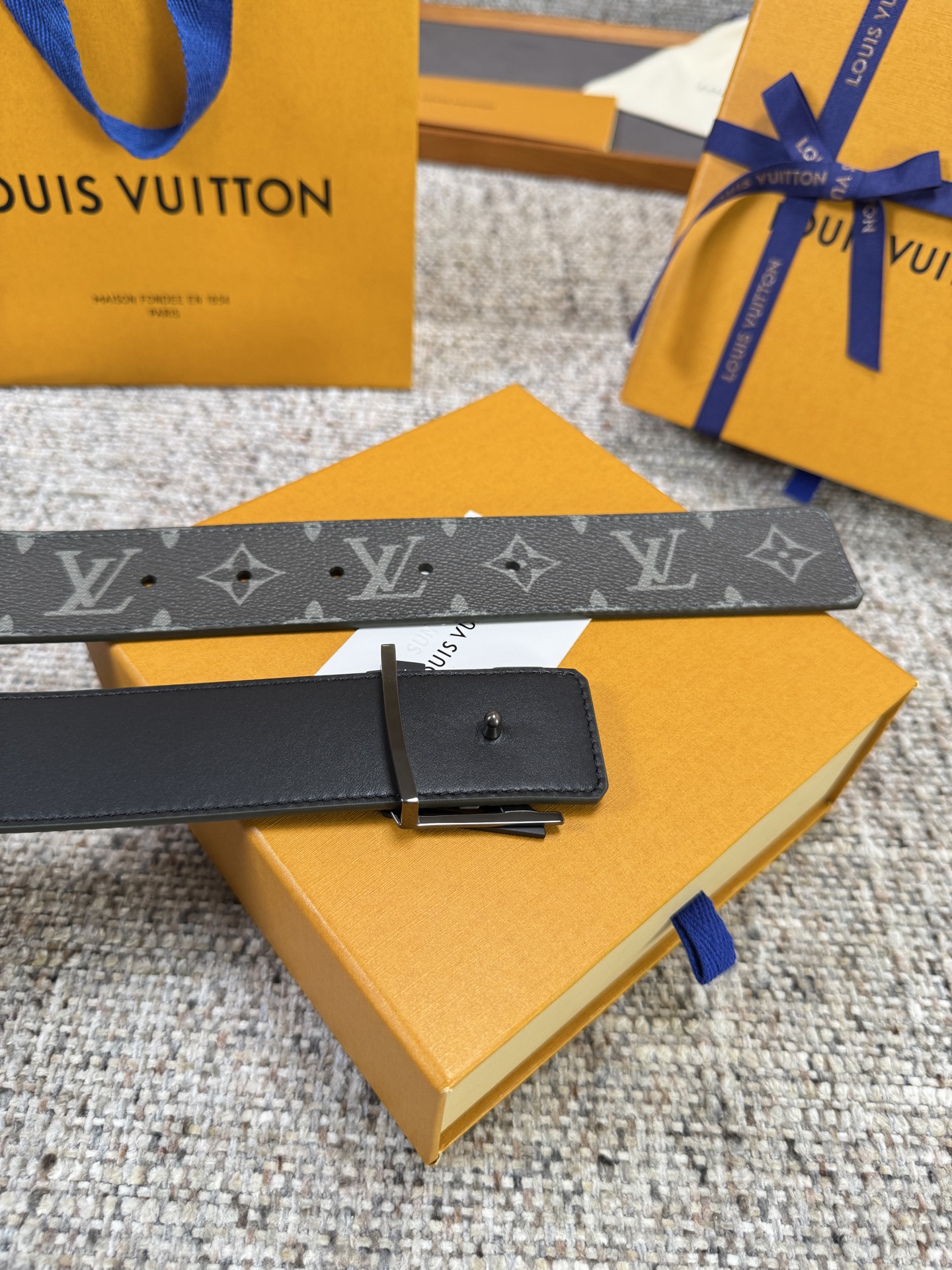 Louis Vuitton LV腰带 绿色老花皮底系列 原厂五金 精致手工绘边 柔软舒适 宽4.0