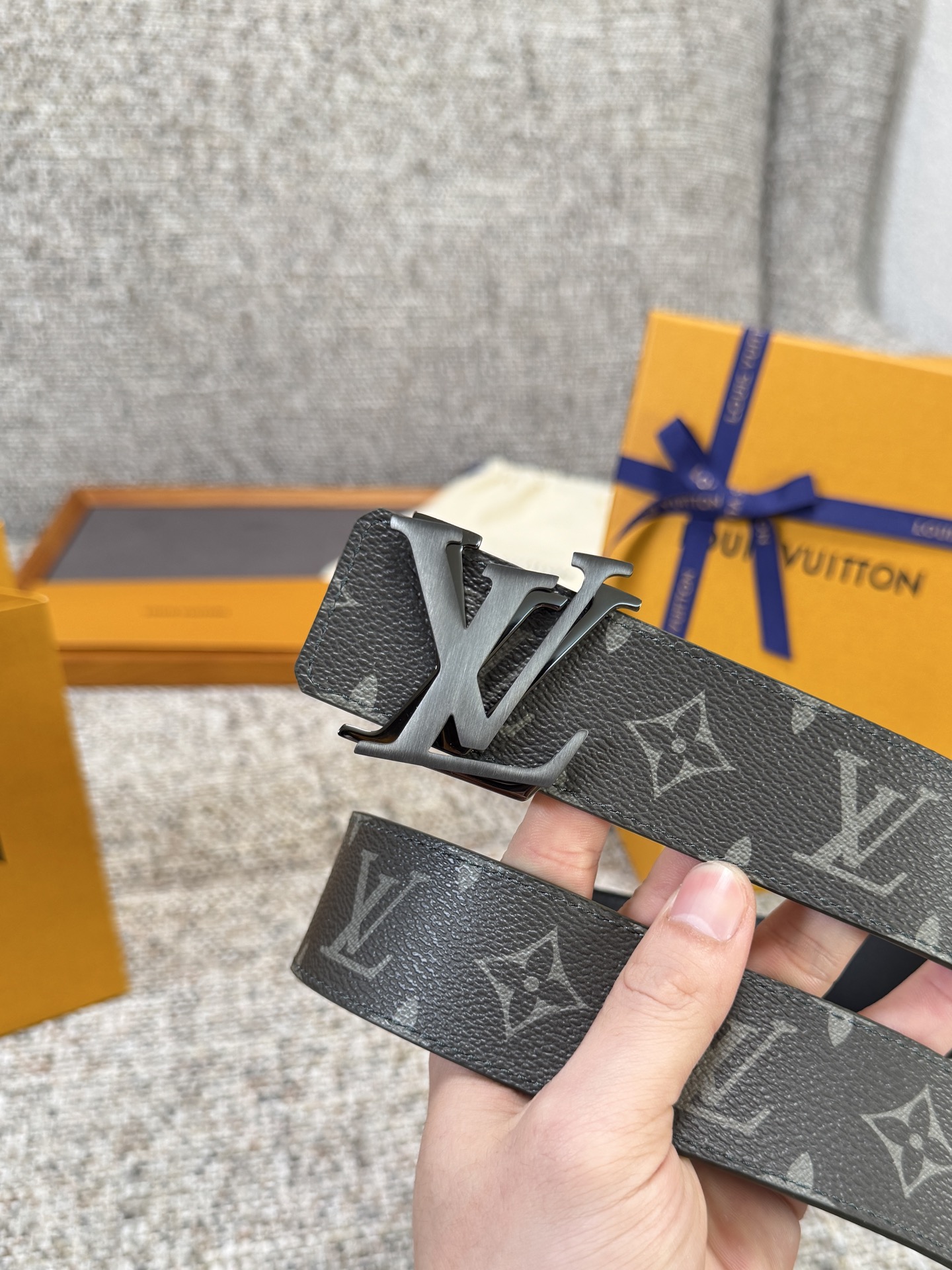 Louis Vuitton LV腰带 绿色老花皮底系列 原厂五金 精致手工绘边 柔软舒适 宽4.0