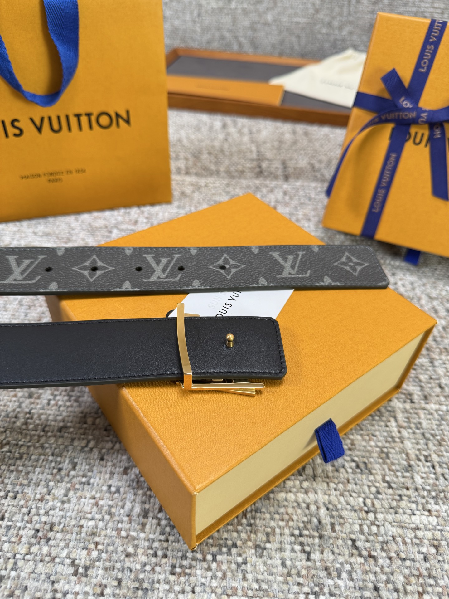 Louis Vuitton LV腰带 绿色老花皮底系列 原厂五金 精致手工绘边 柔软舒适 宽4.0